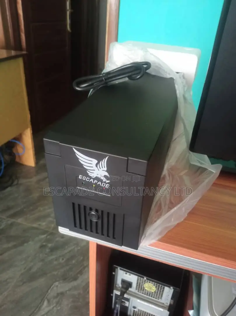 UPS (ESCAPADE) Brand 3000va