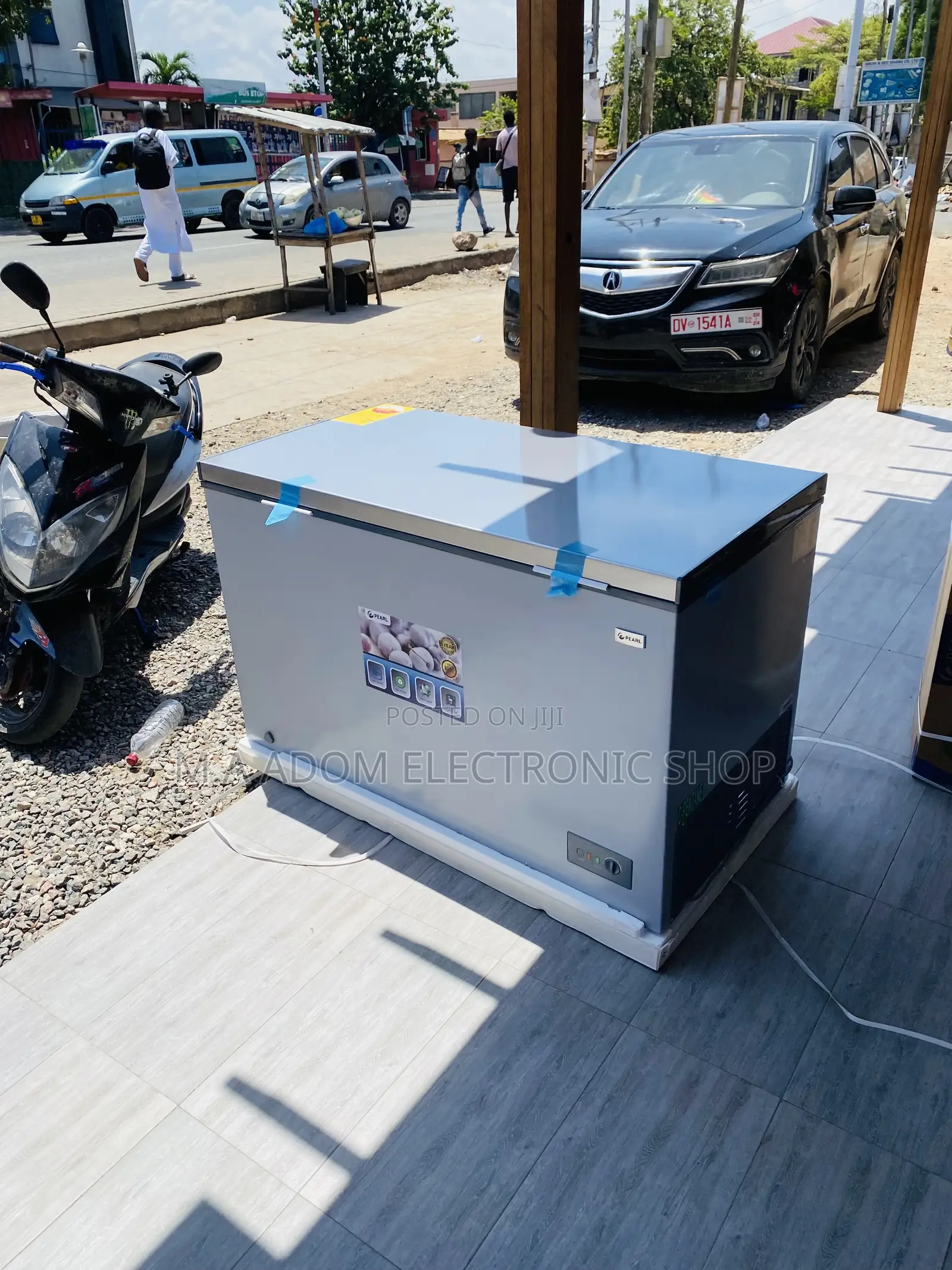 Shop Affordable Pearl PCF-460 Single Door Electric Freezer.