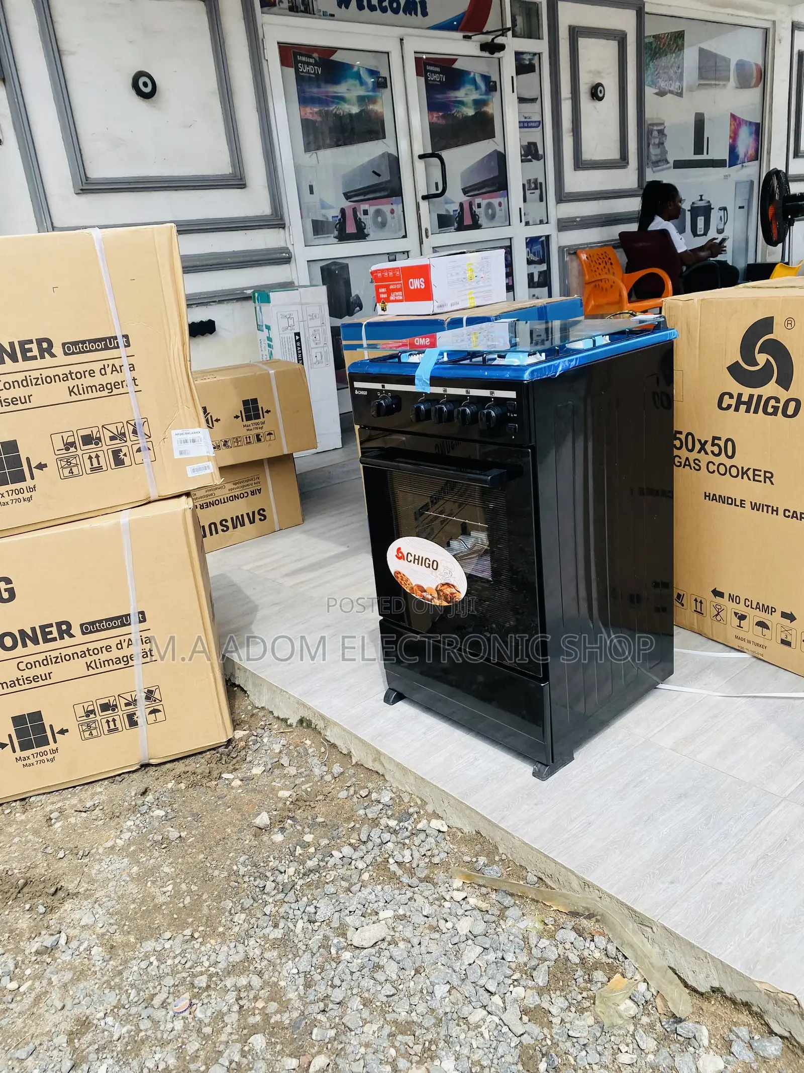 Durable Chigo 50x50 4 Gas Burner With Oven(Black).