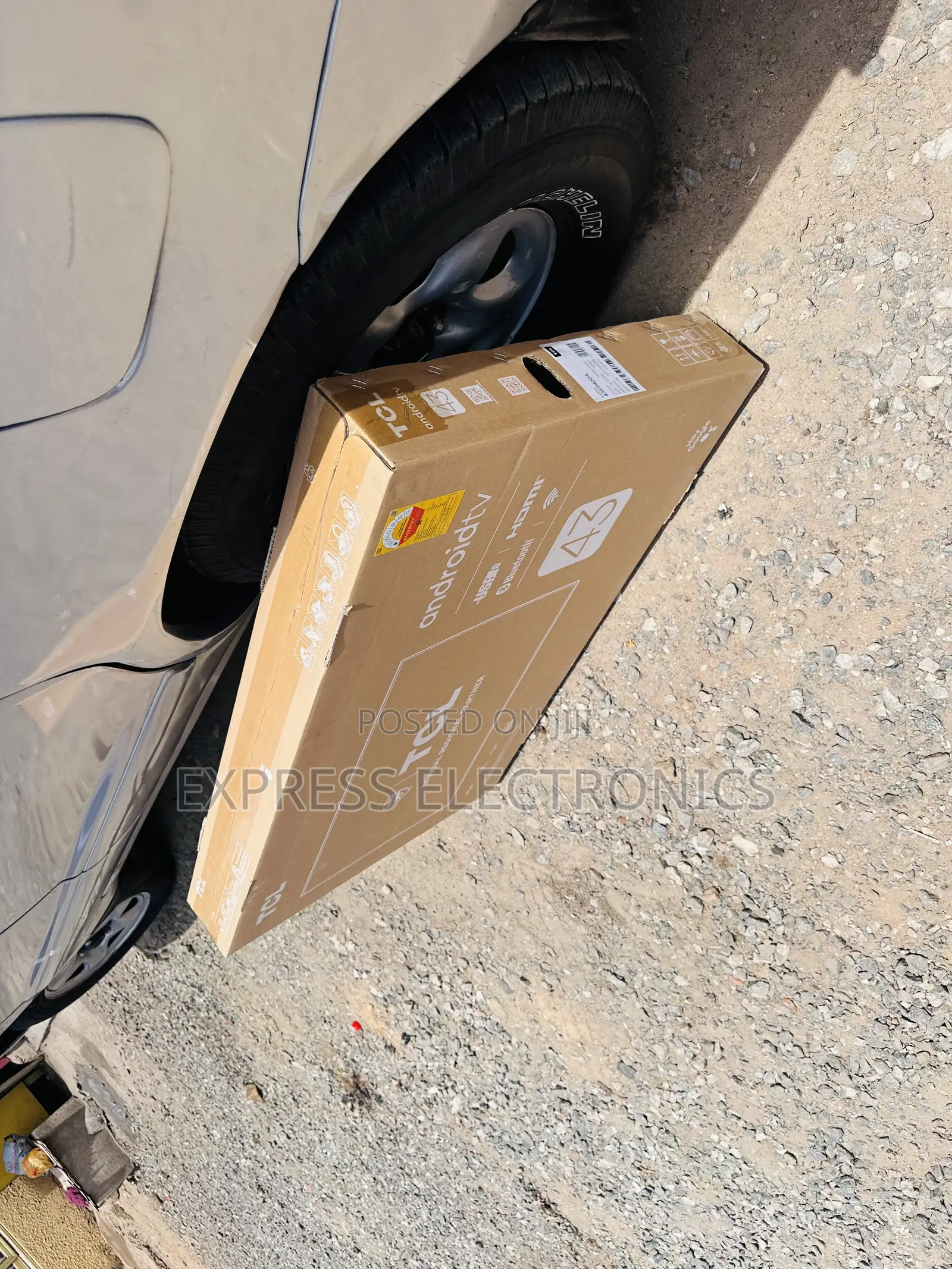 Triluminos FHD Smart Glossy TCL 43”S5400