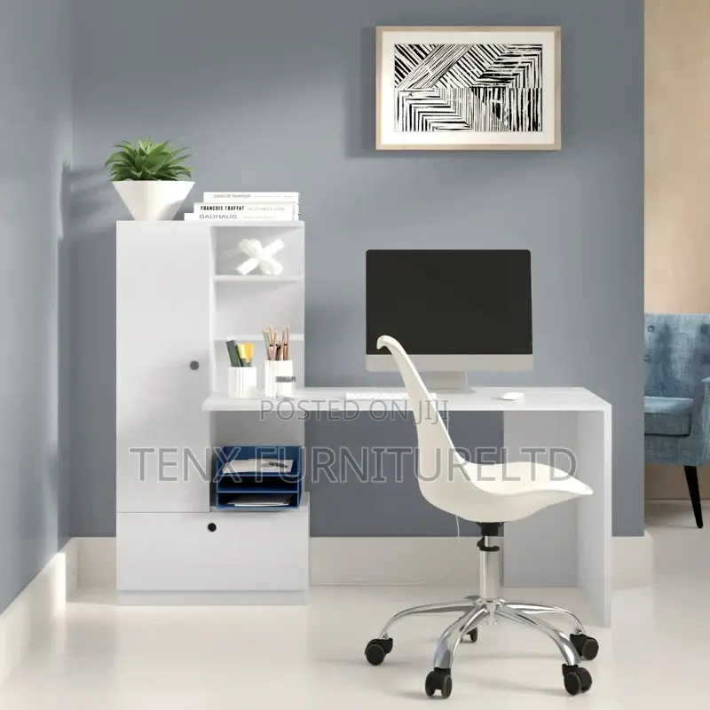 Computer Desk / Whitte / Off-White (Action)