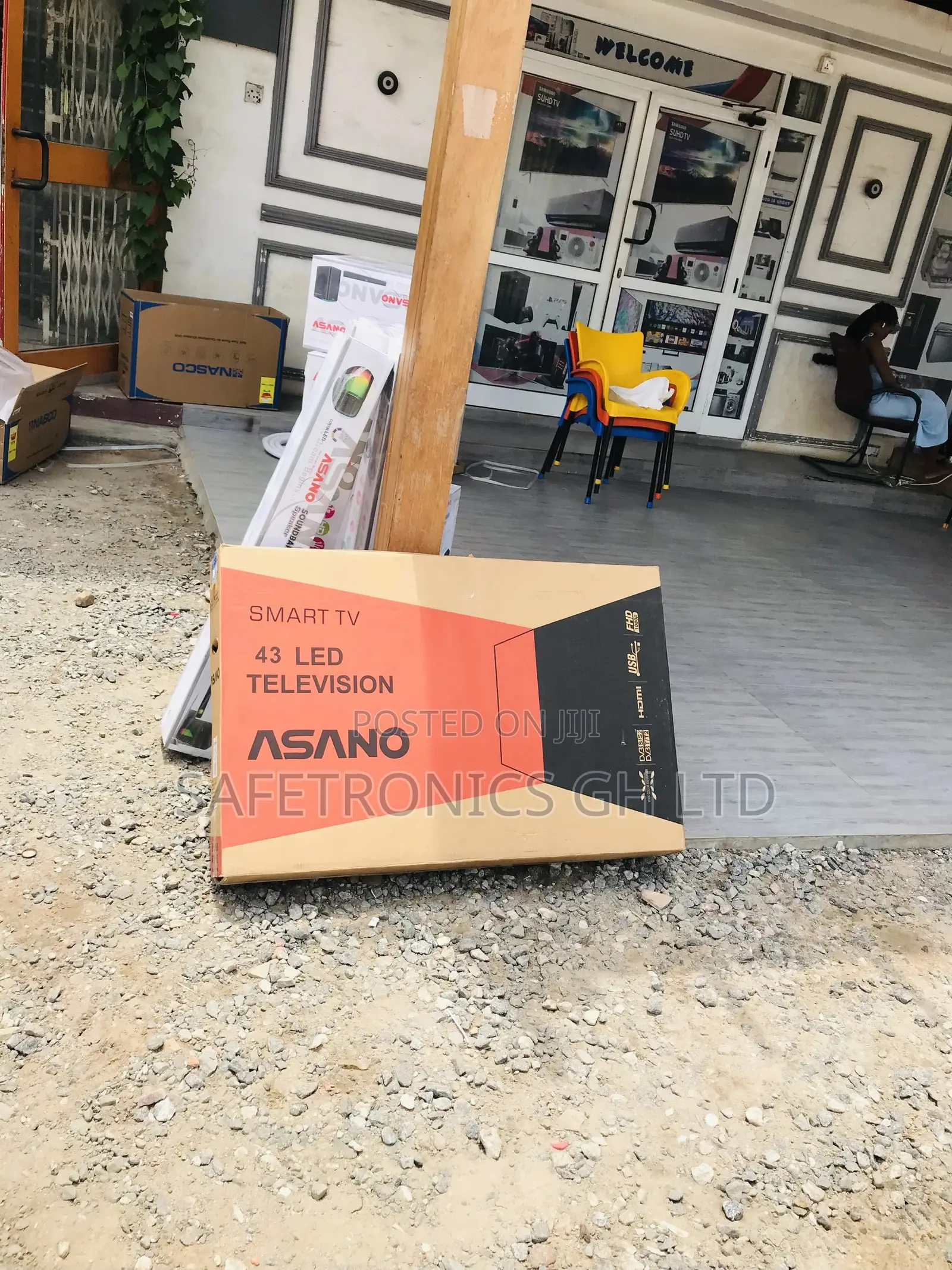 Asano 43 Inches Glossy Led Smart Black Electric Tv