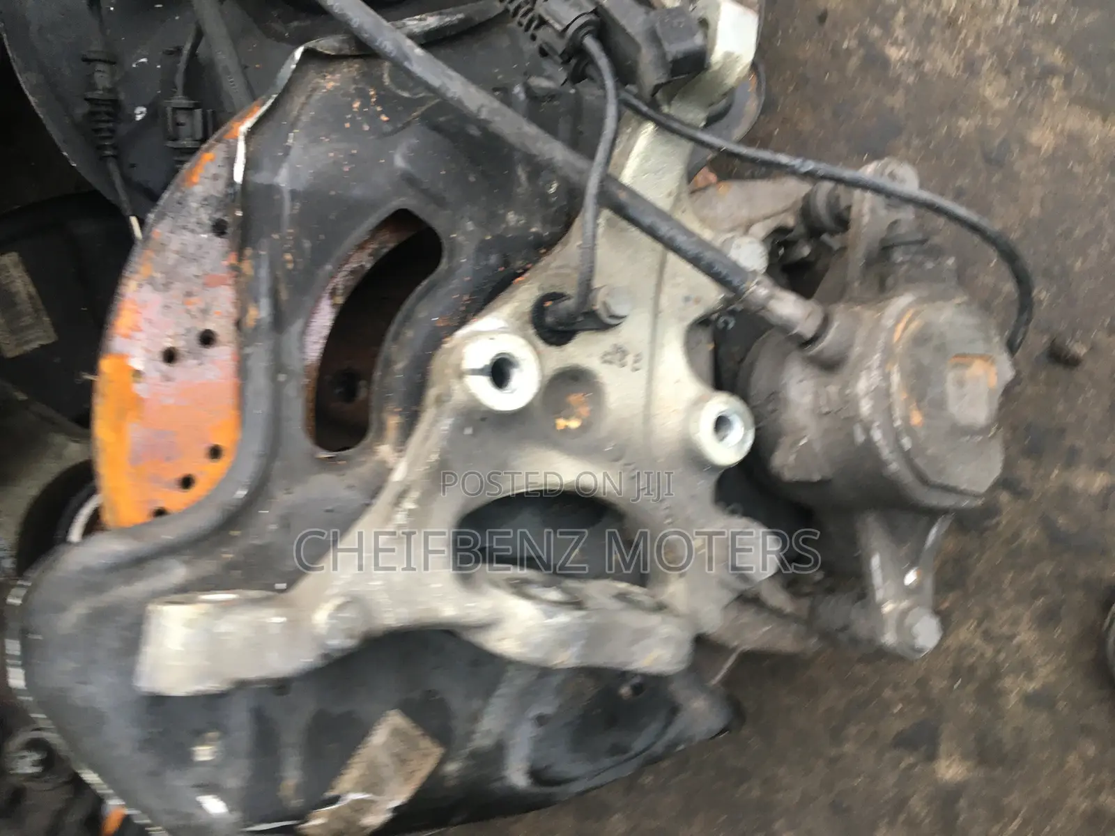Mercedes Benz C250 W204 Front Hub Complete