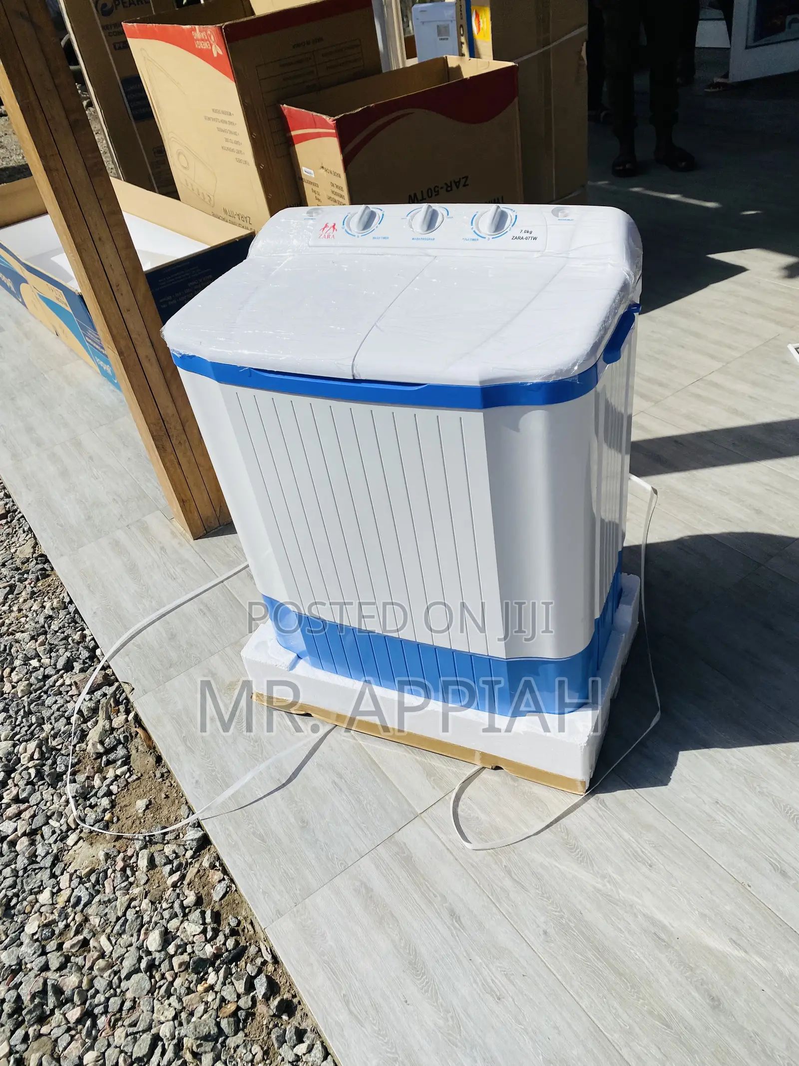 Sleek Design Zara 7kg Top Load Washing Machine.