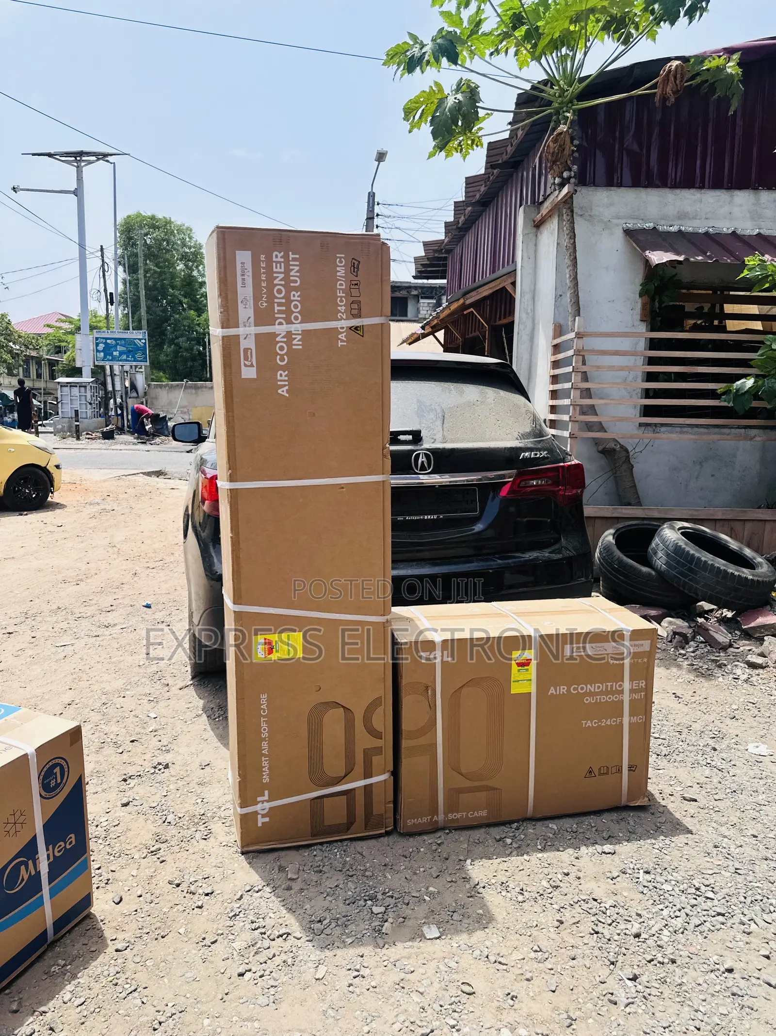 LED Hidden Display Floor TCL 2.5hp Inverter