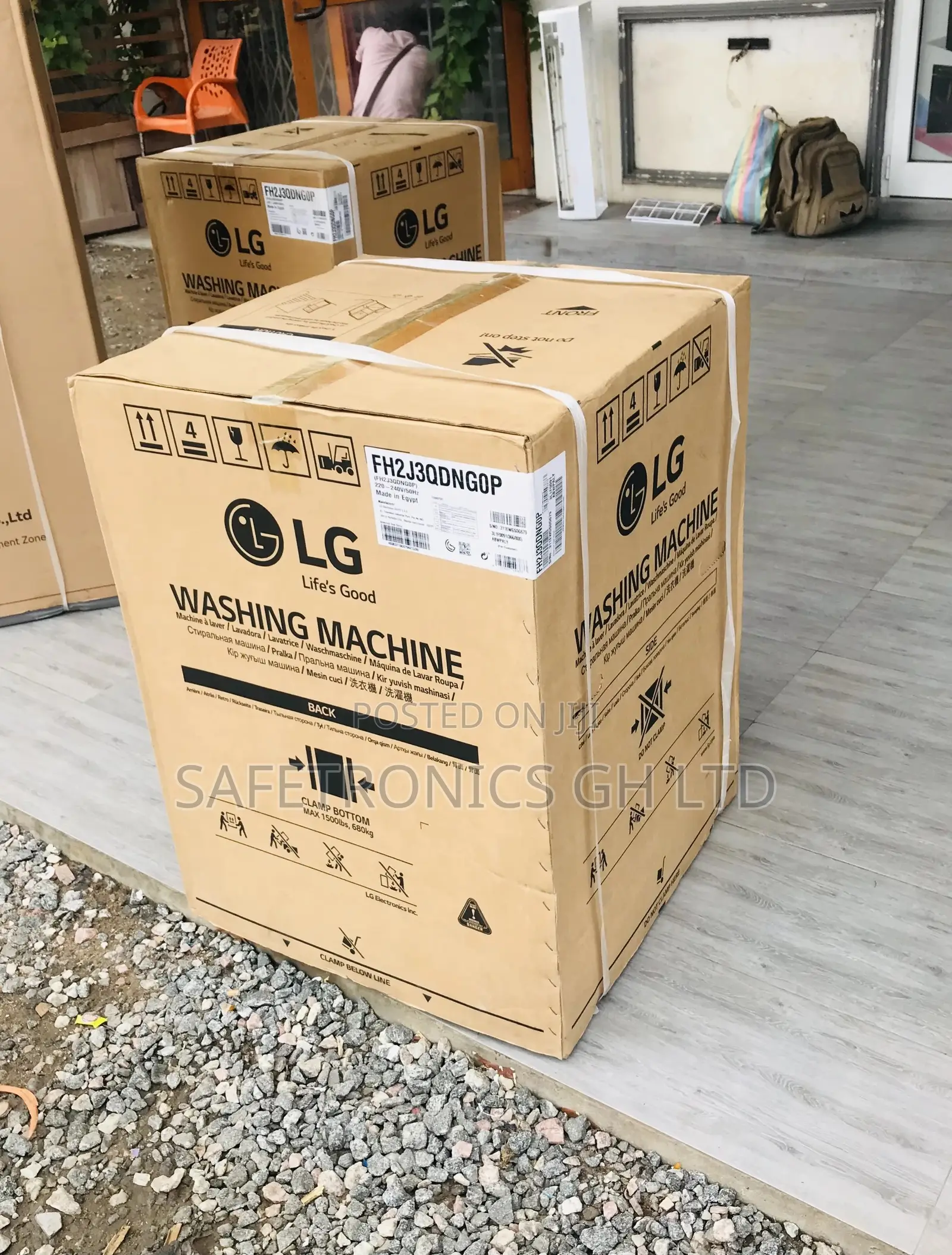 LG White Frontload FH2J3QDNG0P FULLYAUTOMATIC 7kg Washer