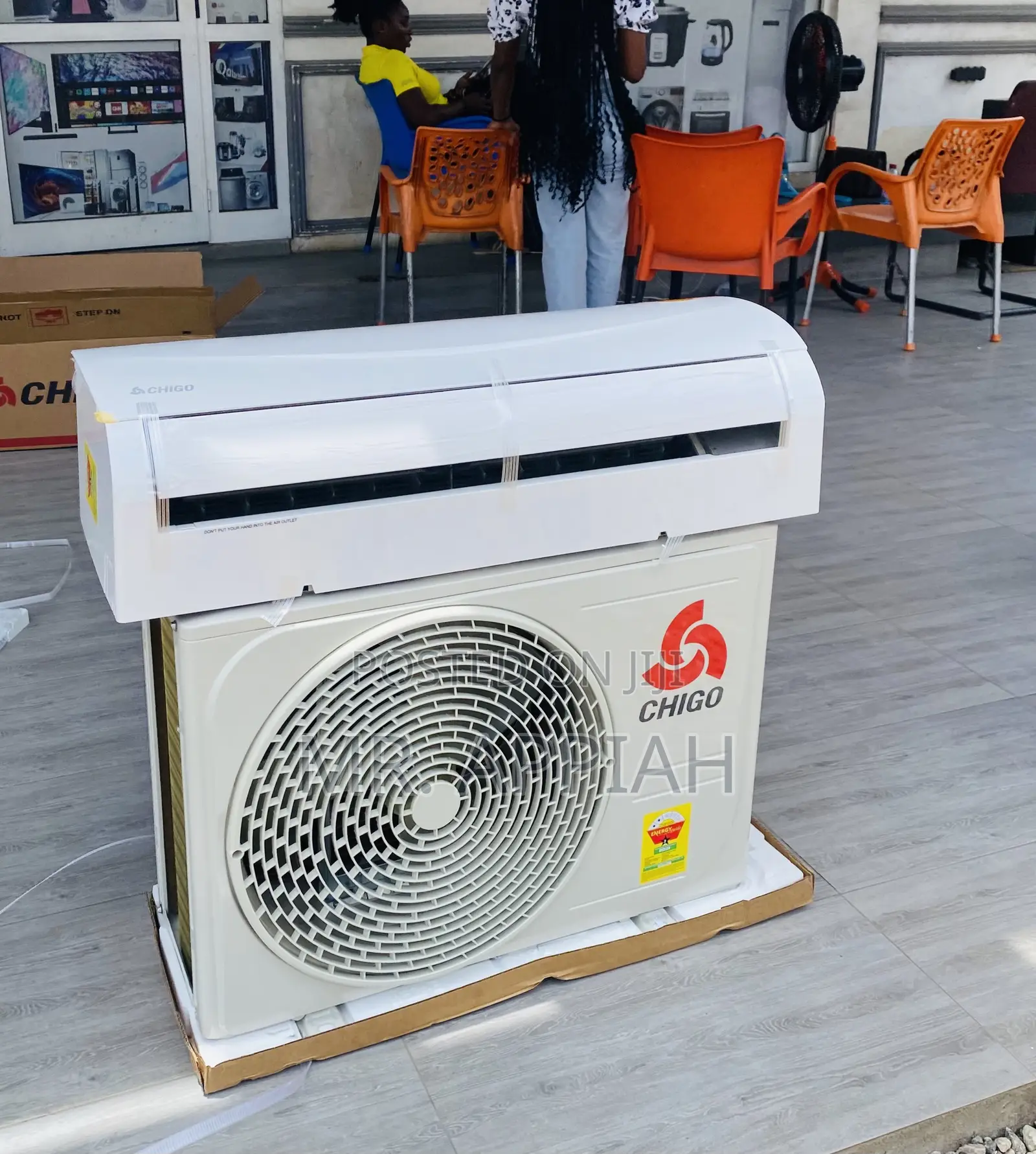 Sleek Design Chigo 1.5hp Split Type Air Conditioner(White).