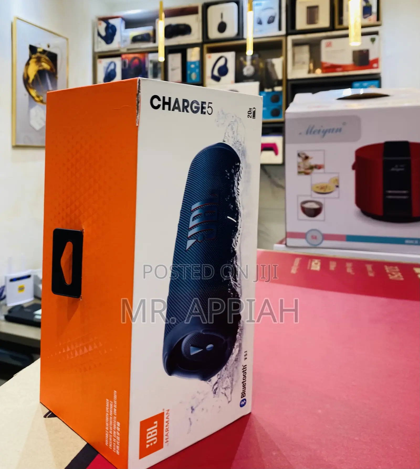 Energy Efficient JBL Charge 5 Speaker + Built-in Powerbank.