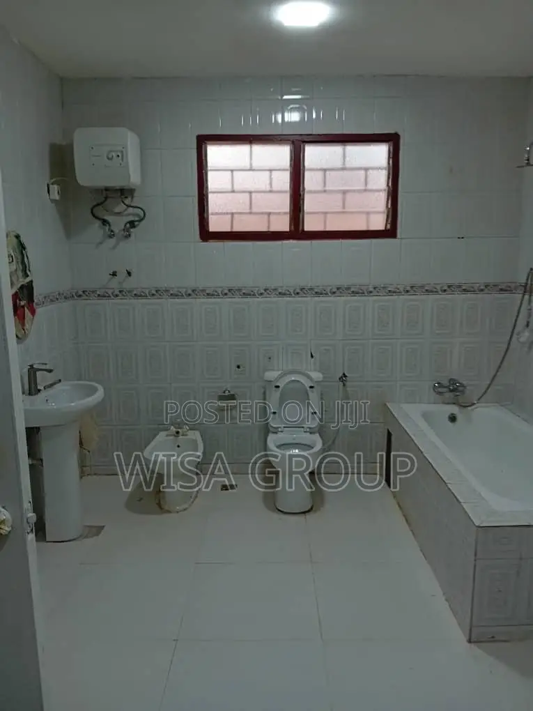 5bdrm House in Wisa Groups, Accra Metropolitan for rent