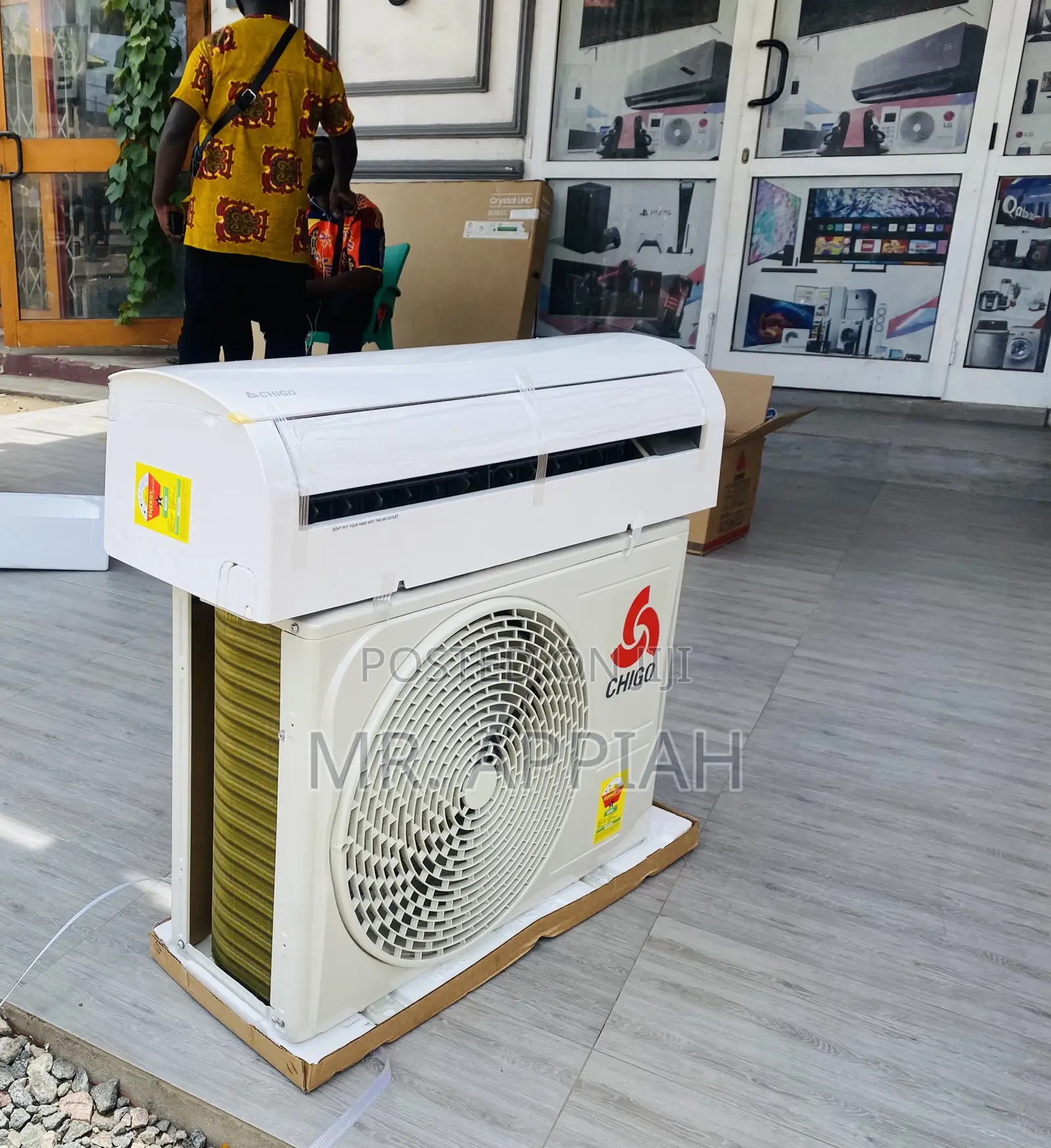 Chigo 1.5hp Split Type Air Conditioner(White)R410 Gas.