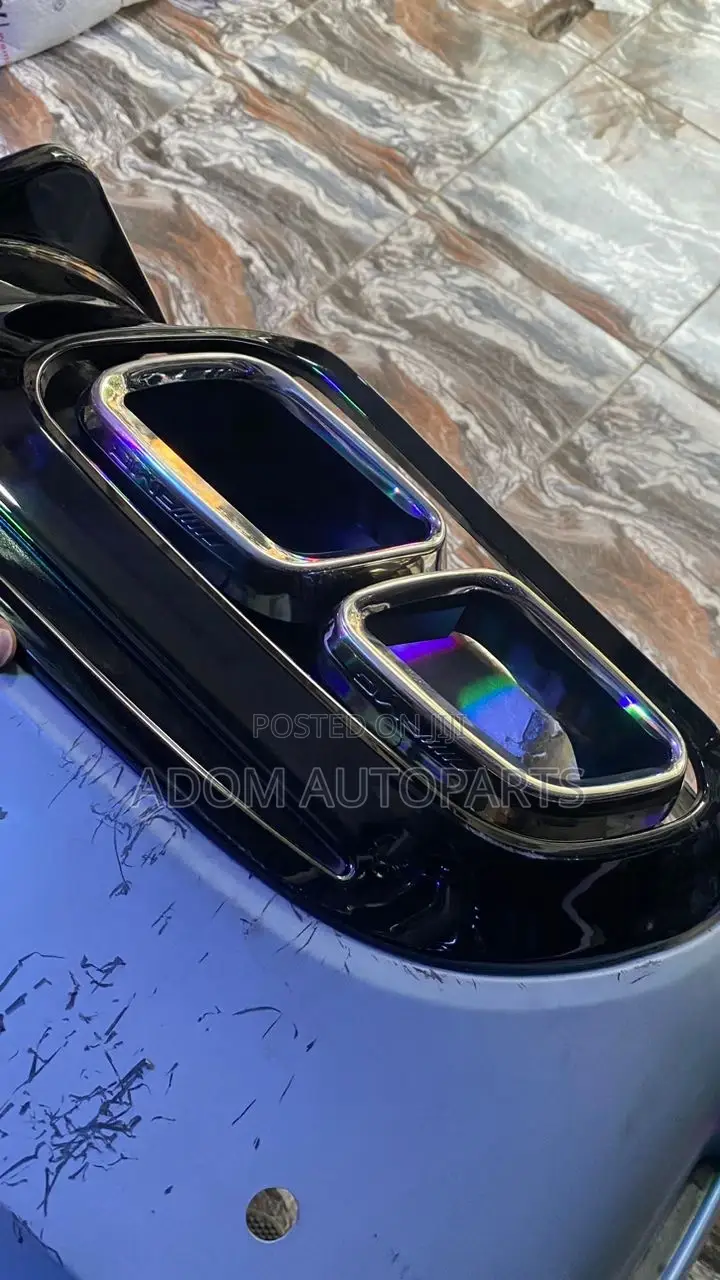Mercedes Benz C300 Back Bumper With Diffuser