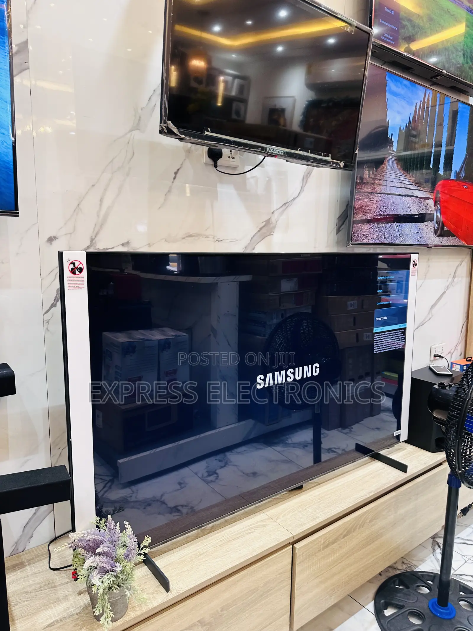 Slim Sleek Samsung 55”Cu7000 UHD