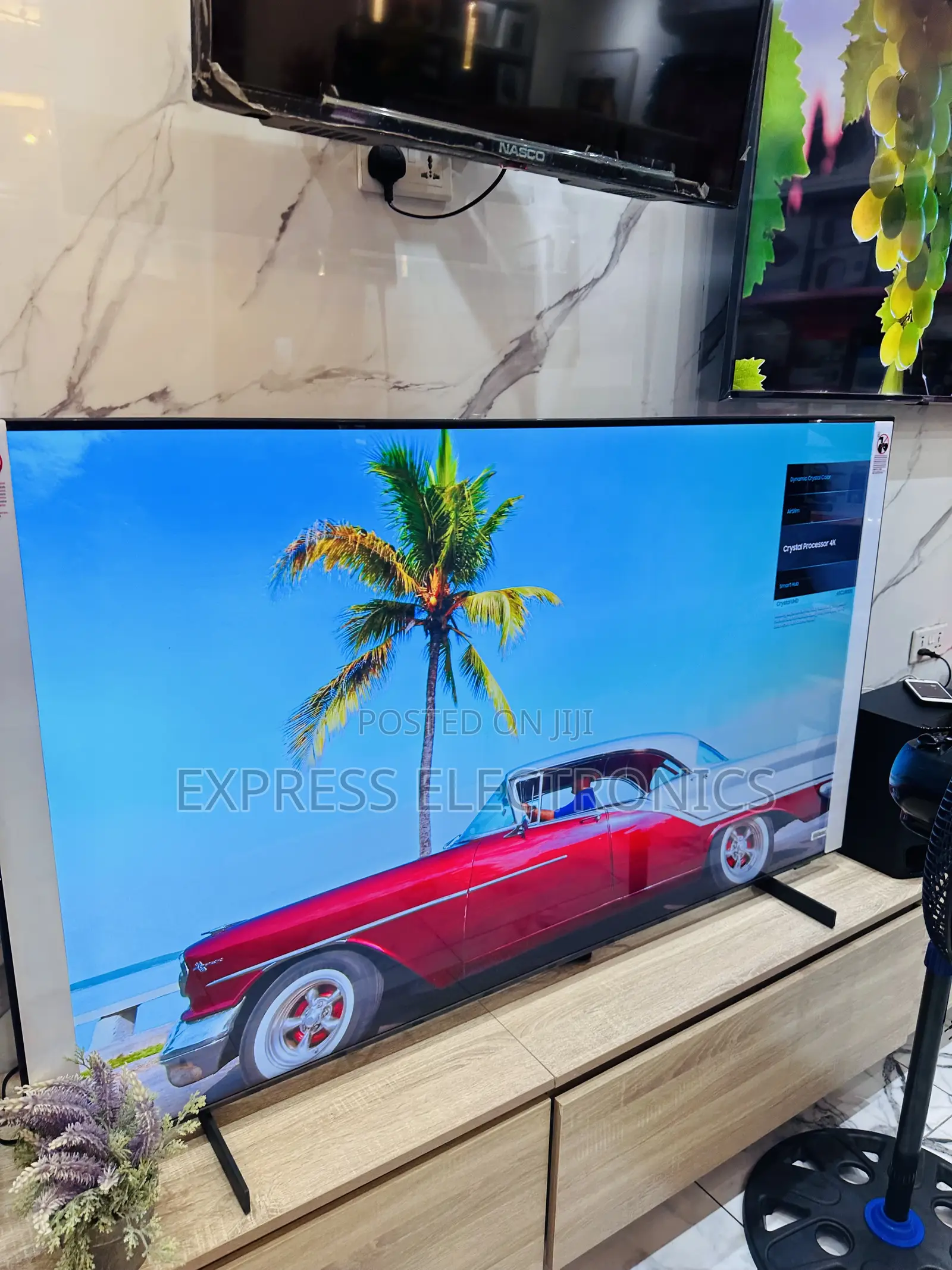 Slim Sleek Samsung 55”Cu7000 UHD