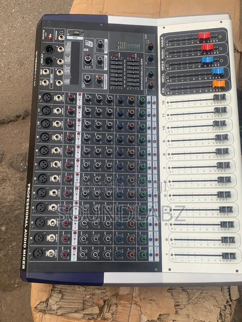 Yamaha Kv120 12-channel Analog Powered Mixer