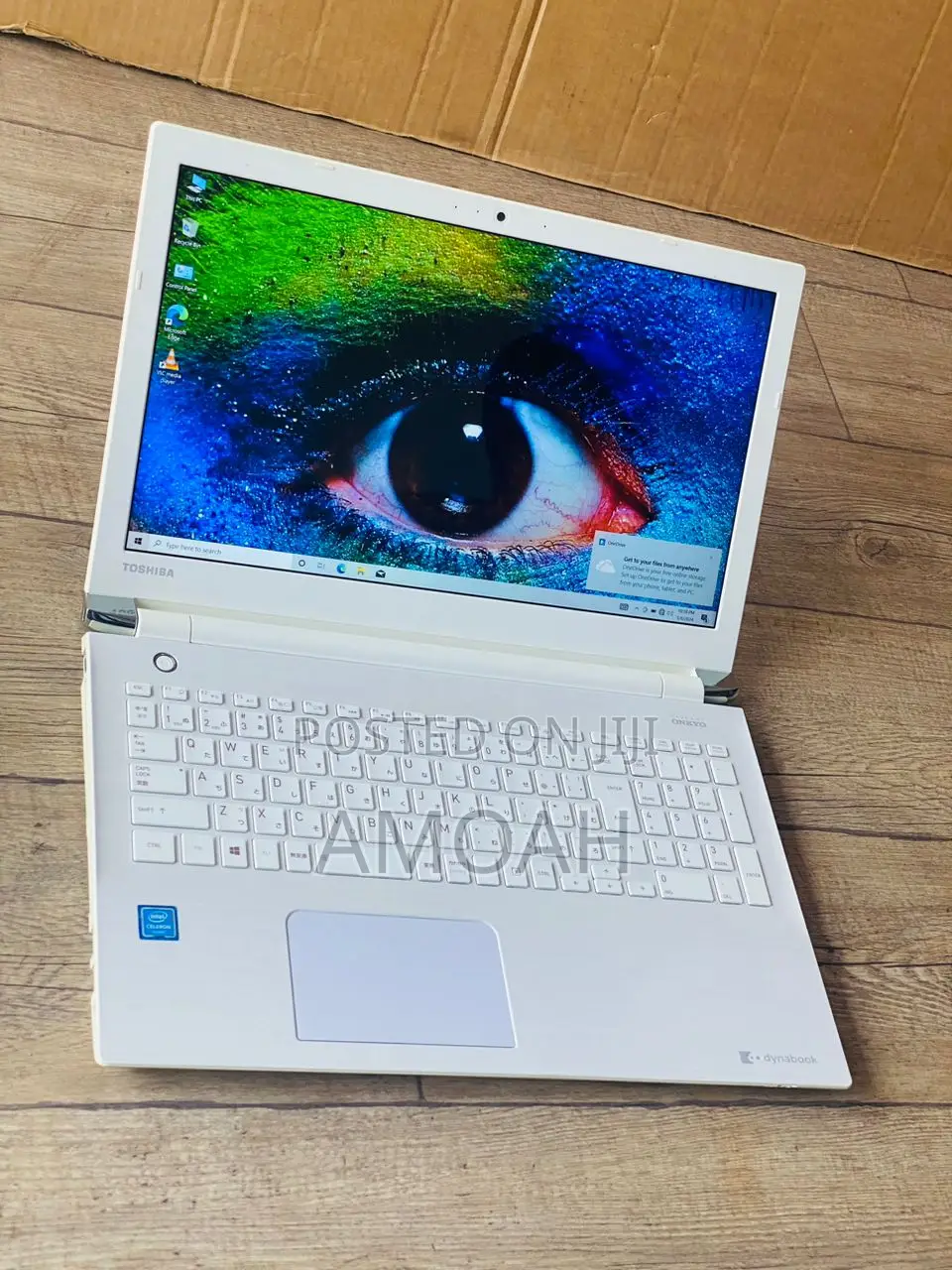 Laptop Toshiba 8GB Intel Pentium HDD 1T