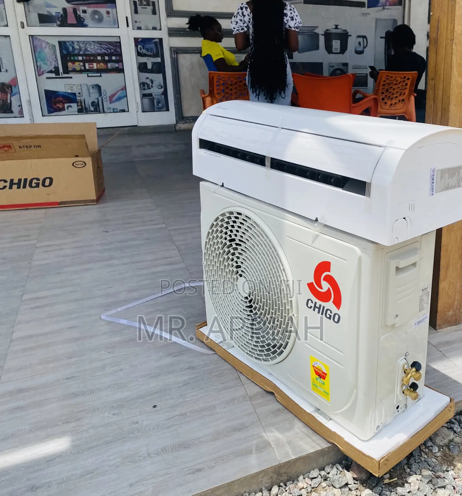 Authentic Chigo 1.5hp Split Type Air Conditioner(White).