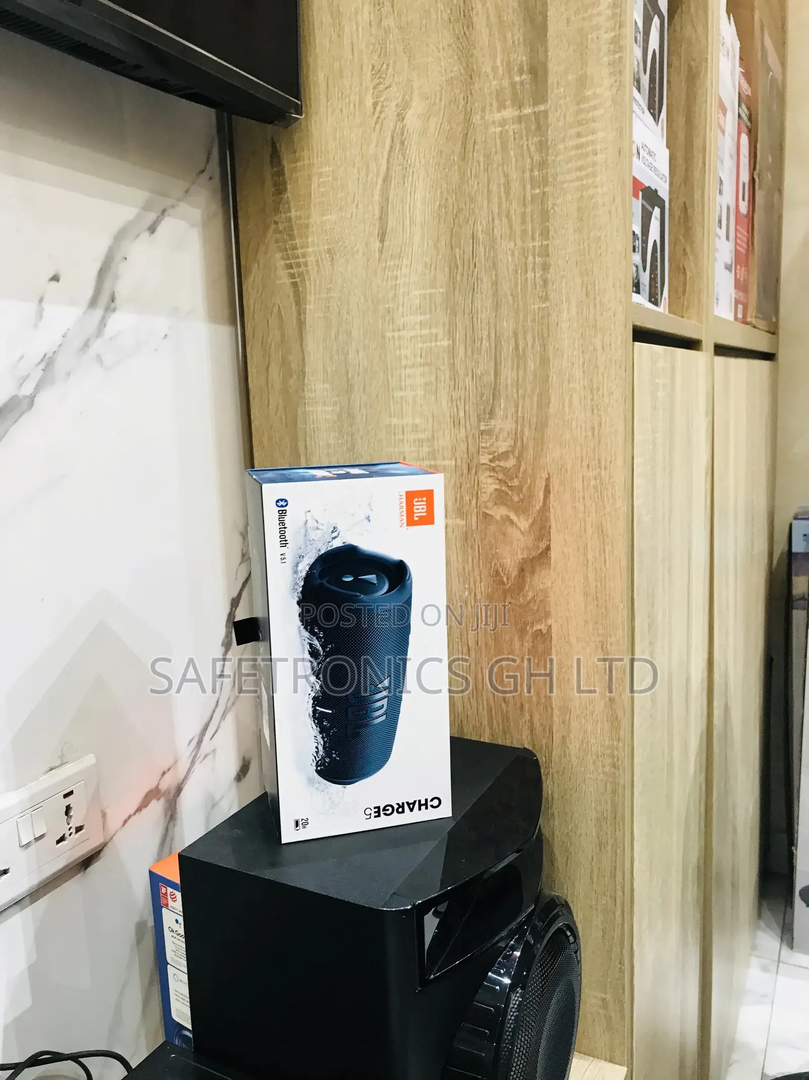 Bluetooth Wireless  Black Electric JBL Charge 5 Speaker