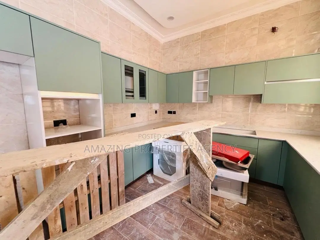 4bdrm House in Spintex for sale