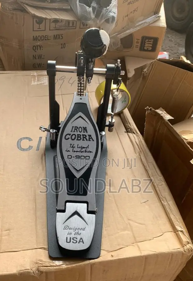 Iron Cobra 900 Single Pedal Power Glide