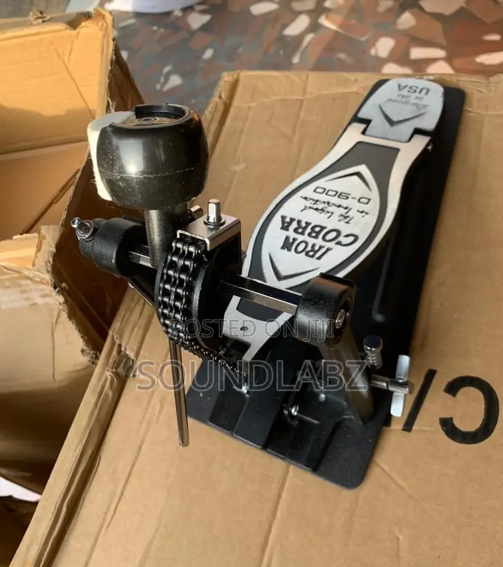 Iron Cobra 900 Single Pedal Power Glide