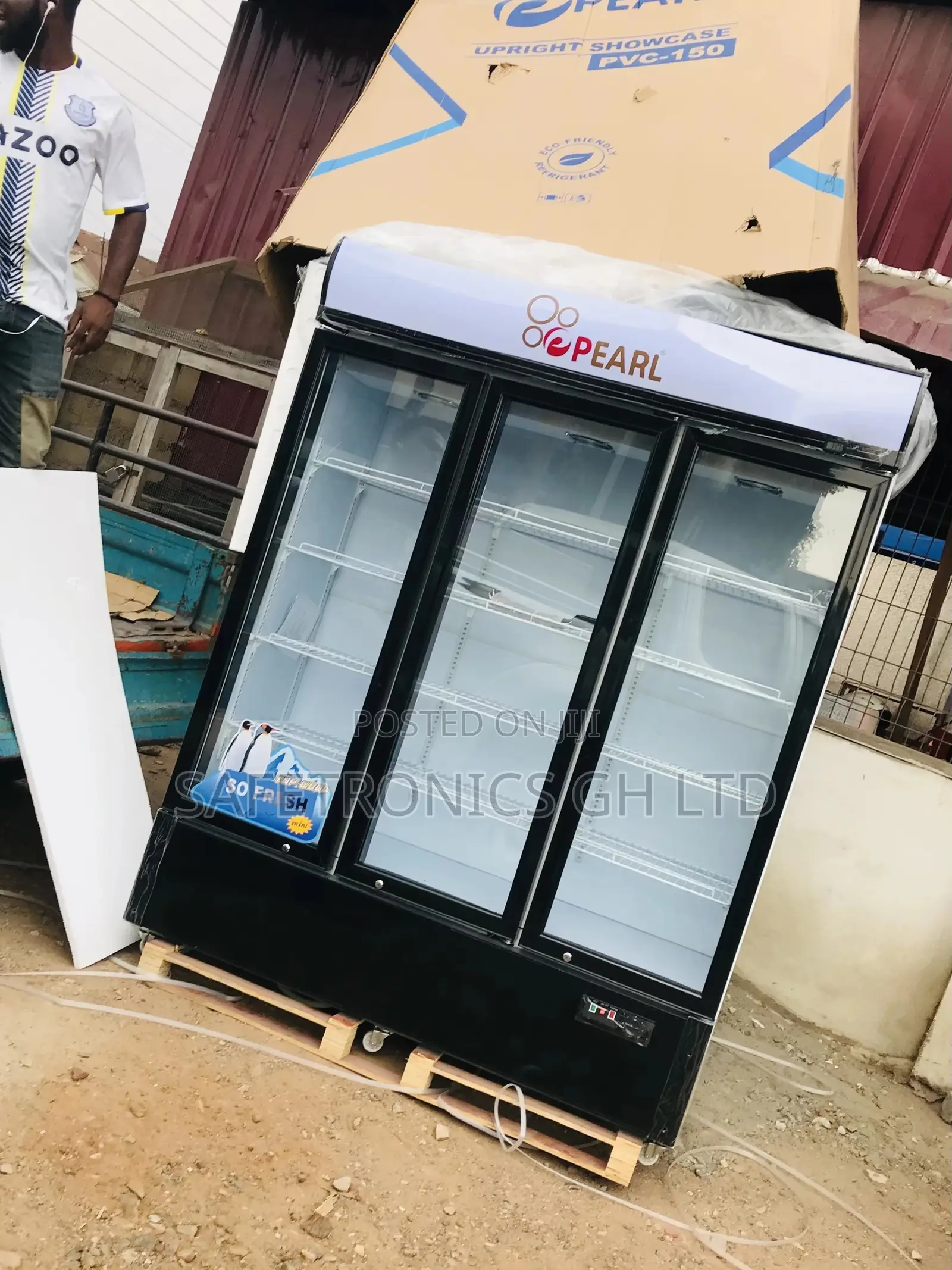 3 Doors Display Pearl PVC-150 Glass Reliable Fridge