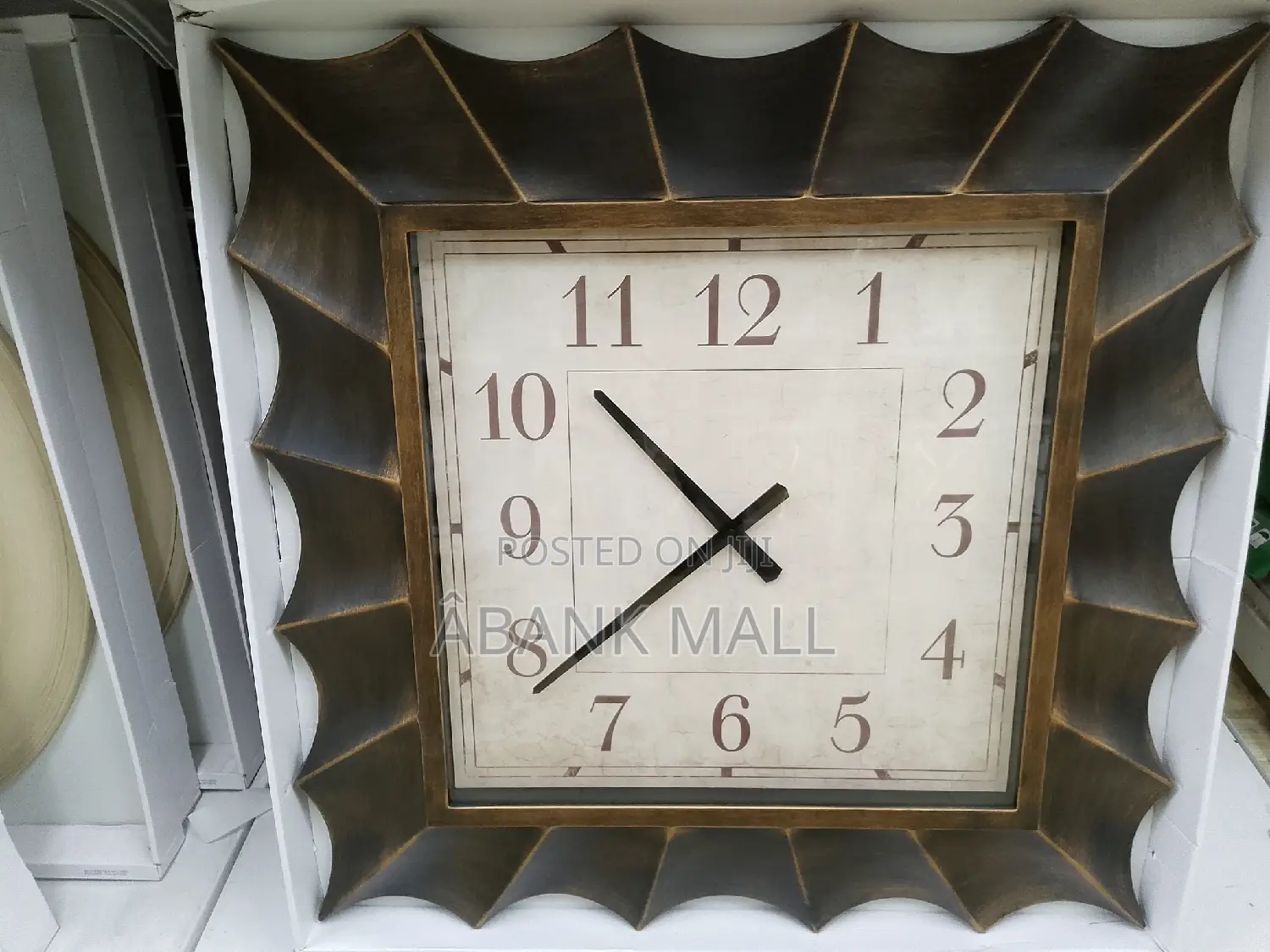 Grand Luxury Wall Clock