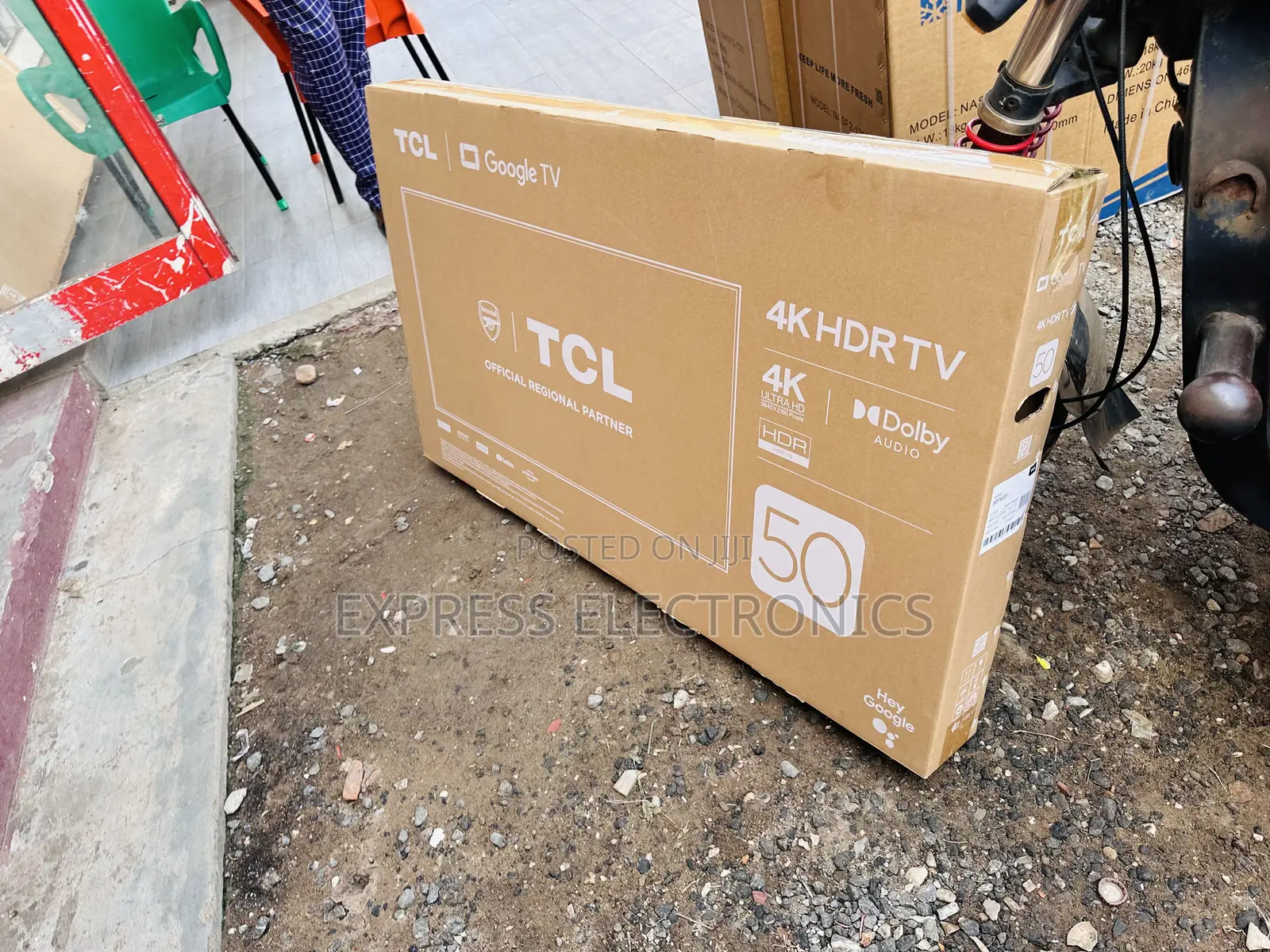 Nice Clear Display UHD Smart 50p635 TCL.