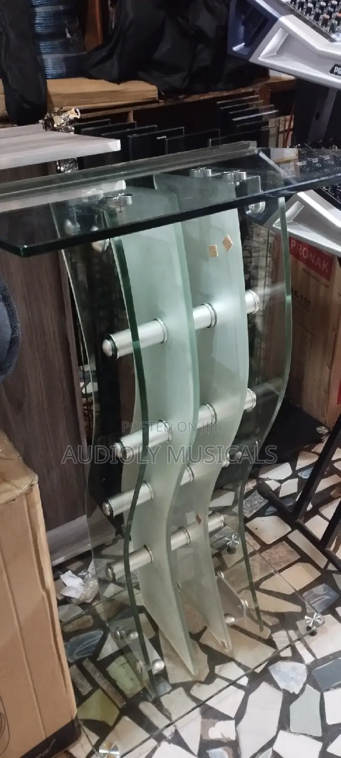 Classic Glass Pulpit