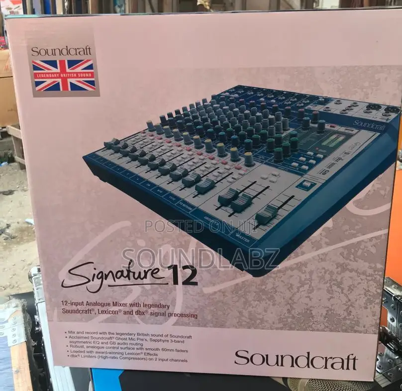 Soundcraft Signature 12 Analog 12-channel Mixer