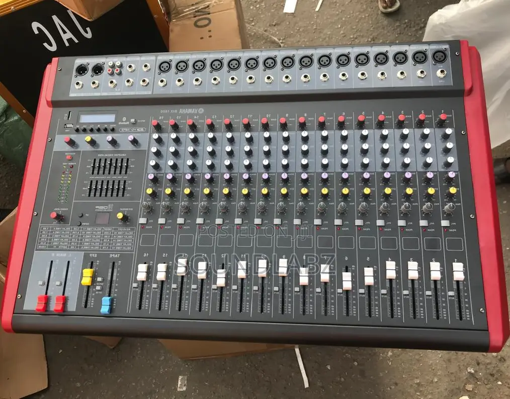 Yamaha BIX-1600 16channel Powered Mixer With USB, BT