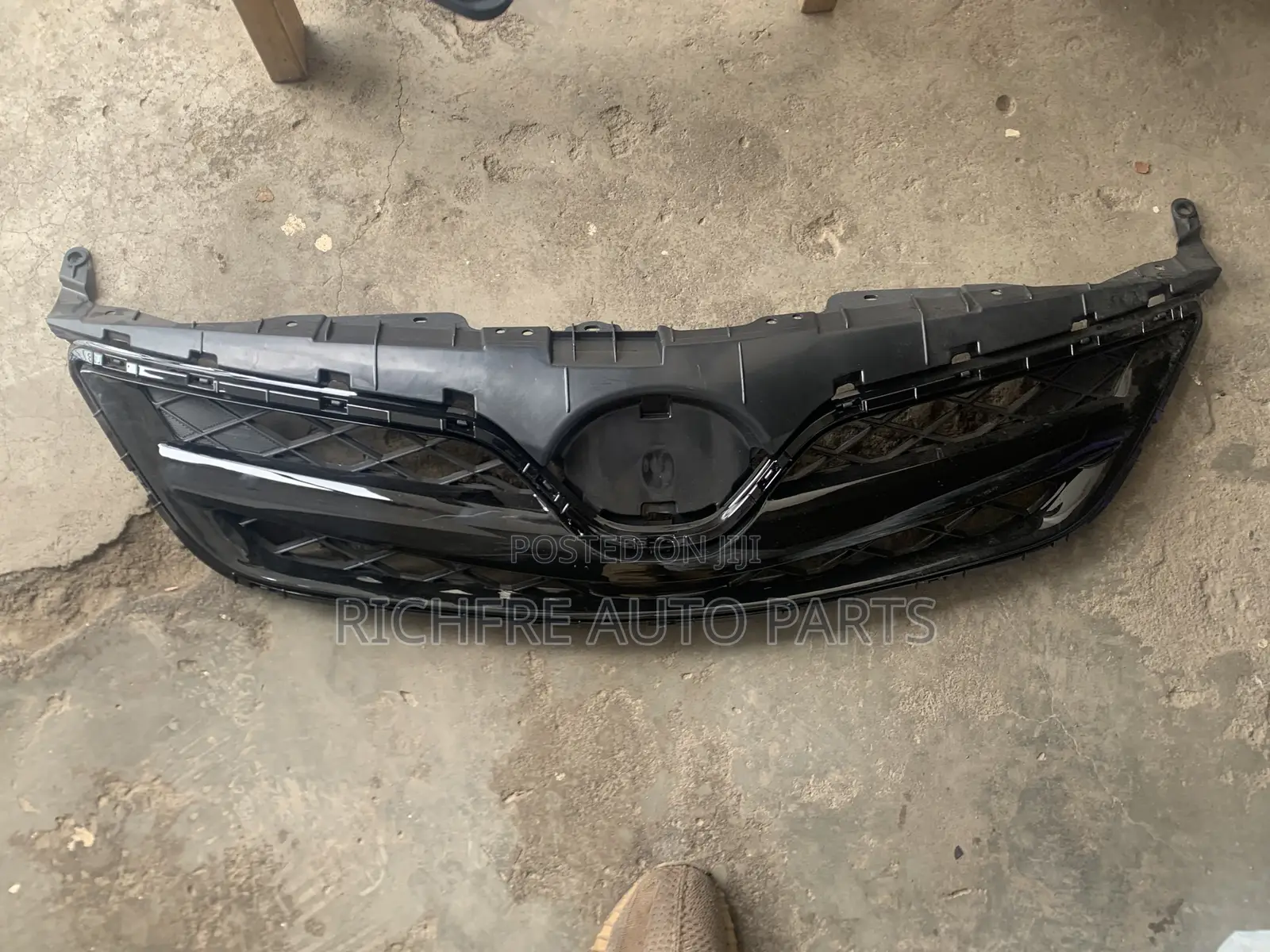 Toyota Corolla 2012/2013 Front Shells/Grille