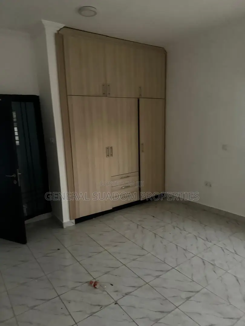 3bdrm House in Suadom Properties, Baatsona Total for rent