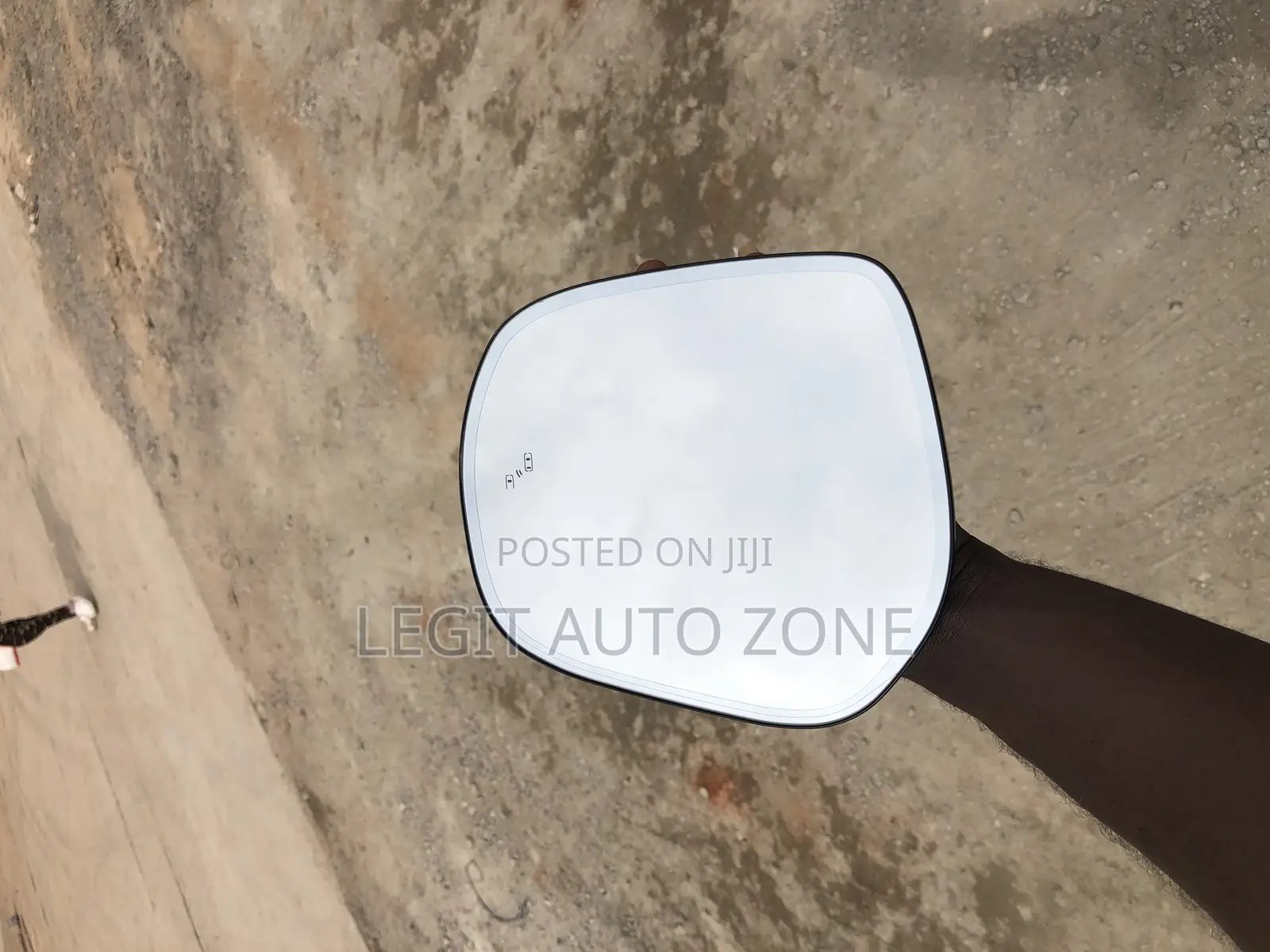 Lexus LX 570 Mirror Glass With Blind Spots