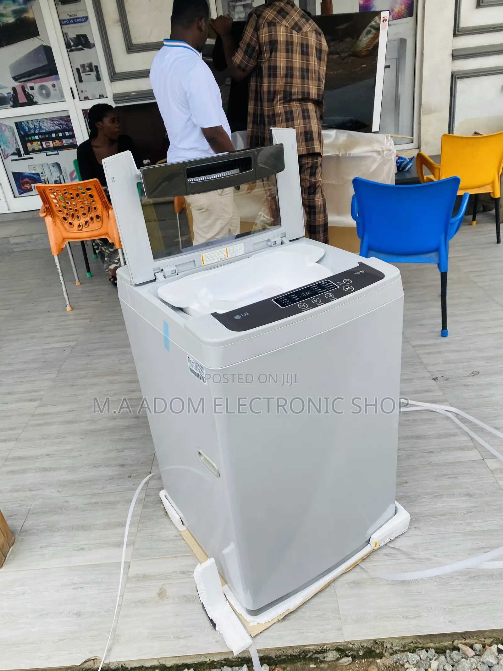 Long Lasting TCL T9585NDHVH 9kg Top Load Washing Machine.