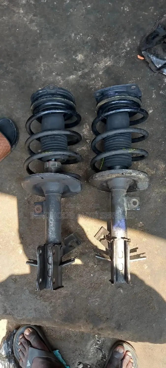 Nissan Sentra 2013-2015 Front SHOCK ABSORBERS Pair in Stock