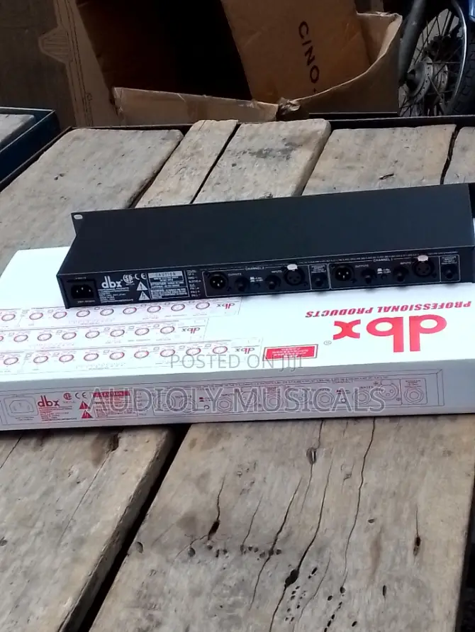 DBX 166XL -Dual Mono/Stereo Compressor/Limiter W Noise Gate