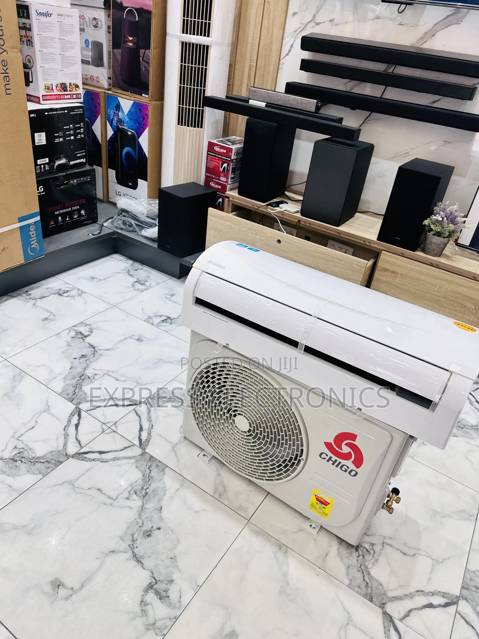 1.5hp Split R410 Chigo White Air Conditioner
