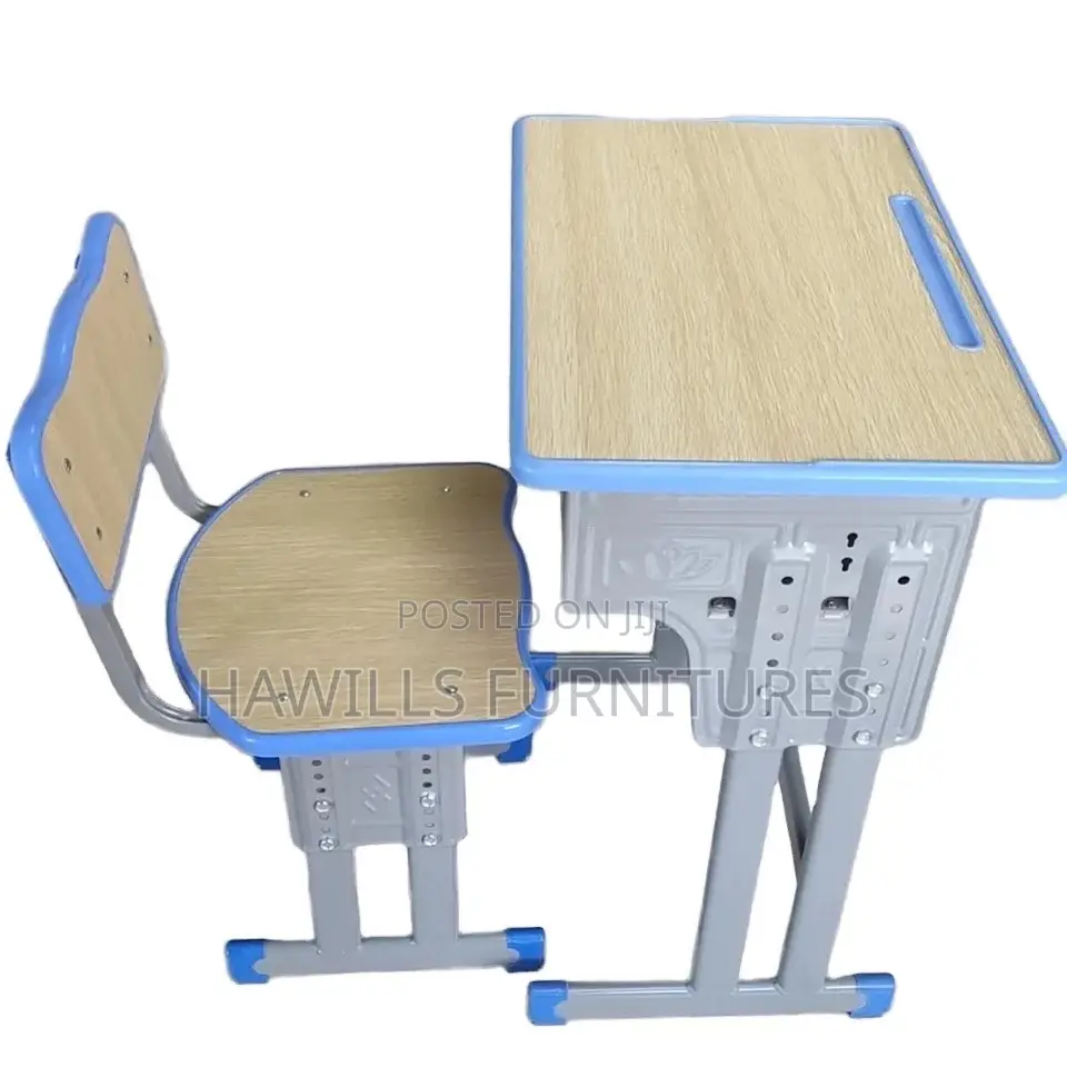 Leaning Table With Chair
