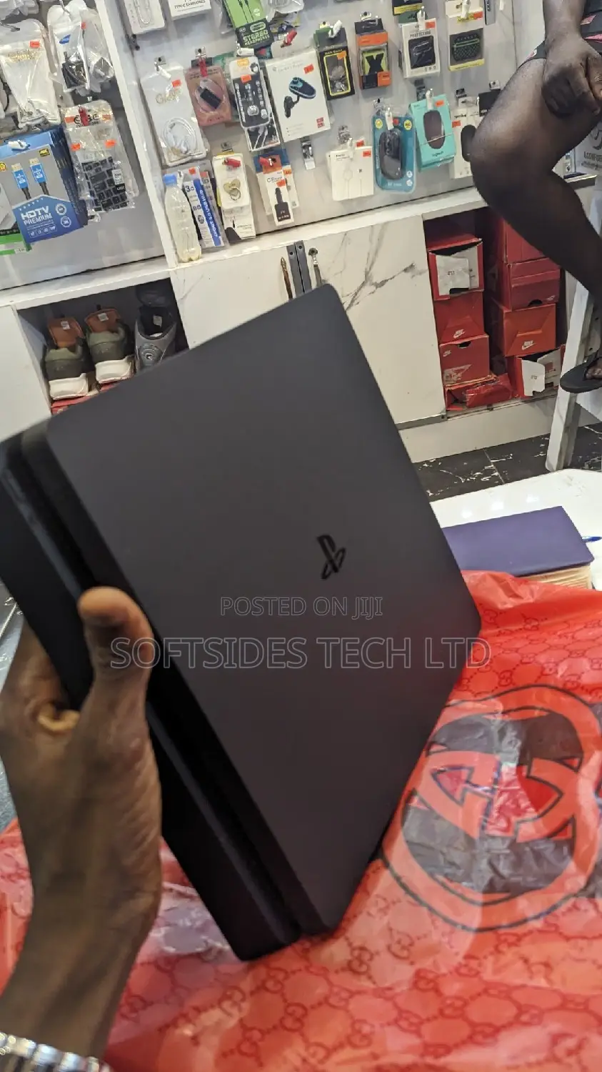 Playstation 4 Slim 500gb+Controller - Quality Assured!