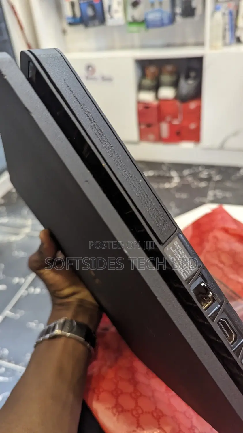 Ps4 Slim 500gb+Controller - Certified Quality Fun!+ 8 Games