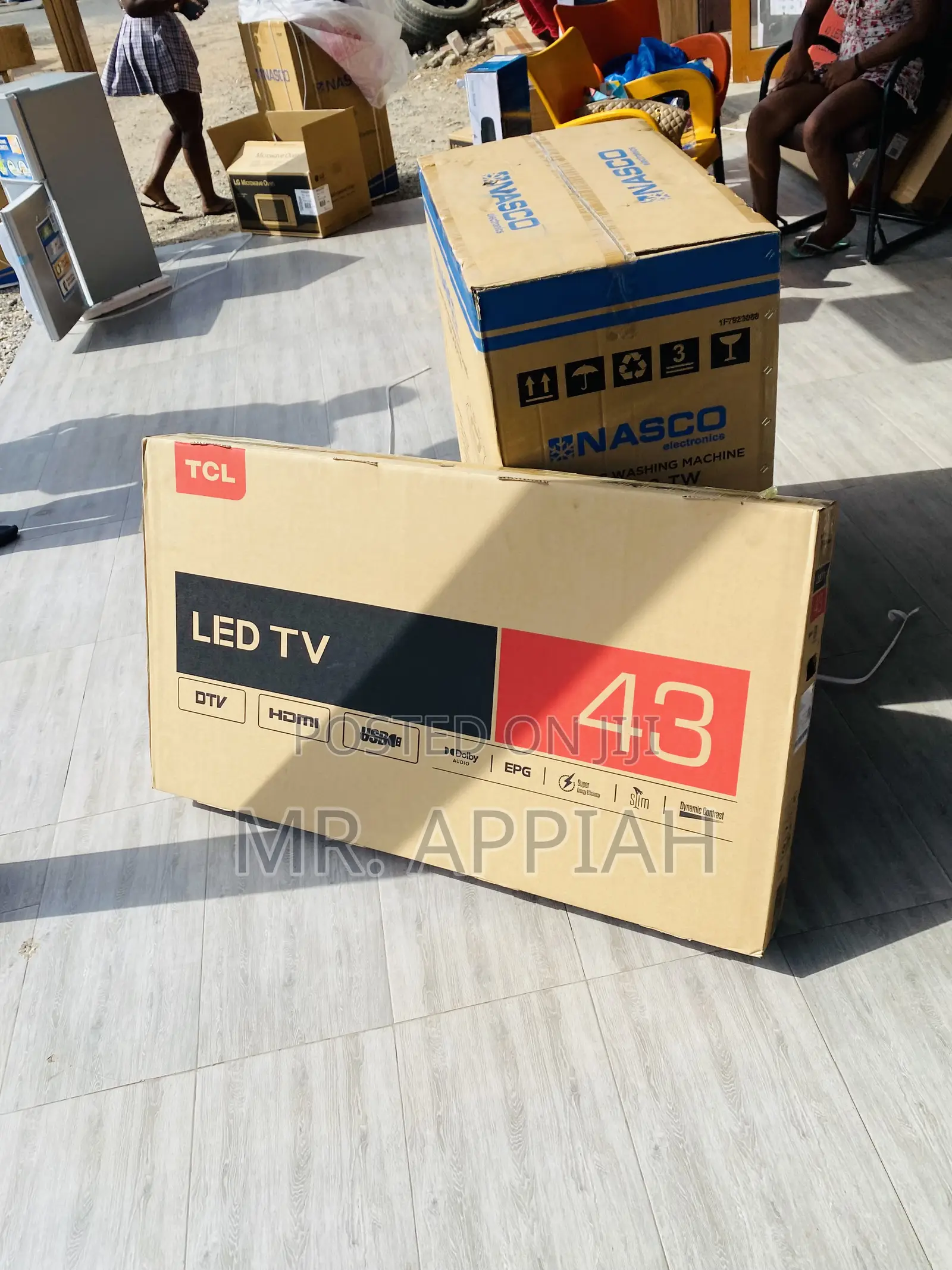Sleek TCL 43 Inch 43d3200 Full HD Electric Led Tv.