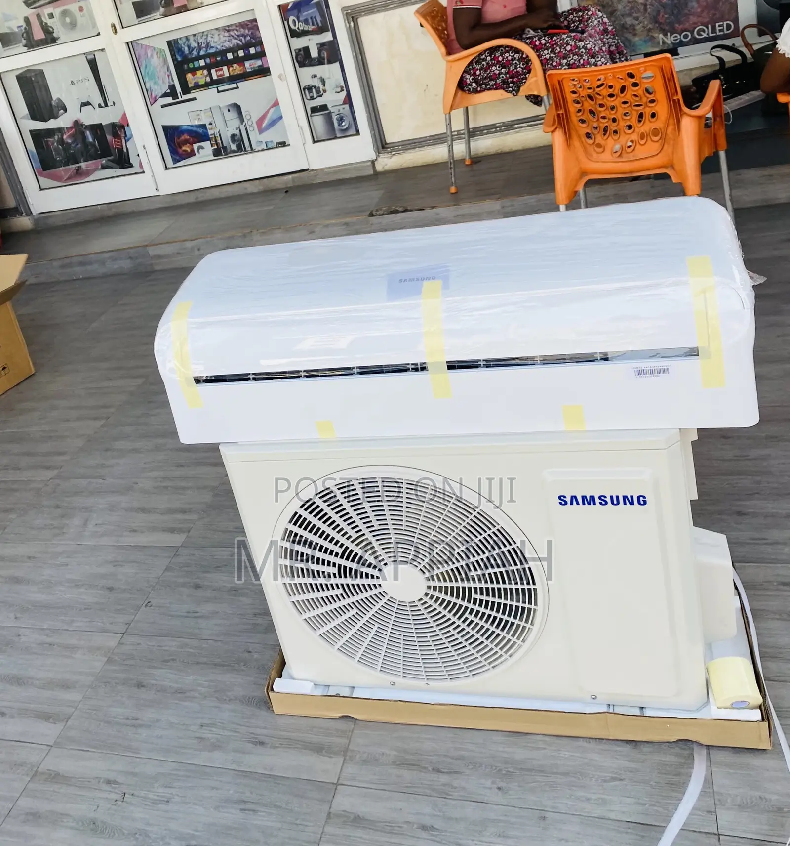 Sleek Samsung Split Type Air Conditioner(2.0hp)White.