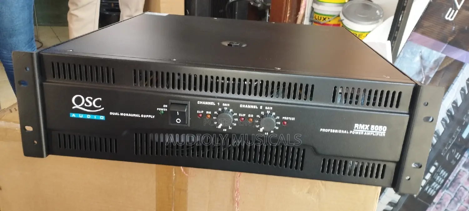 QSC RMX5050 Bass Amplifier
