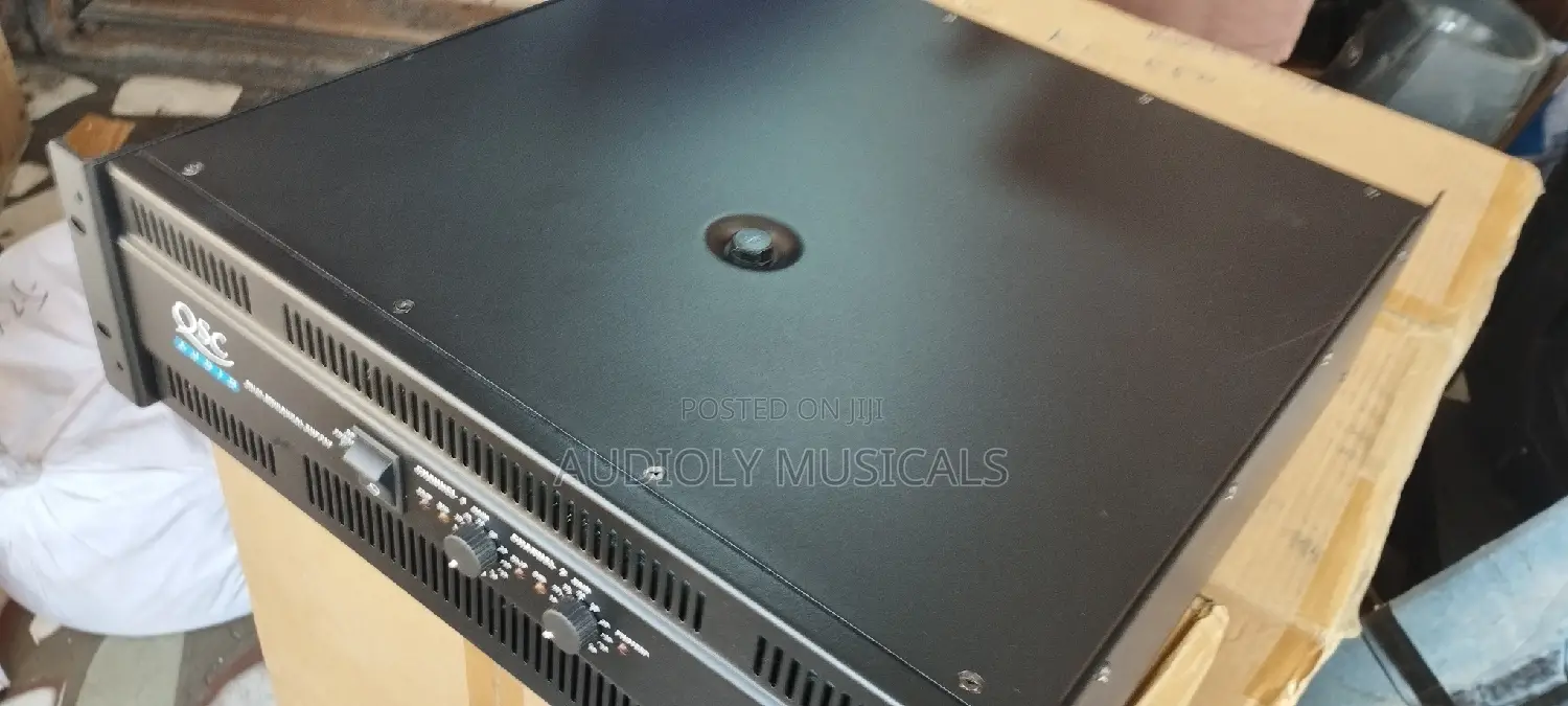 QSC RMX5050 Bass Amplifier