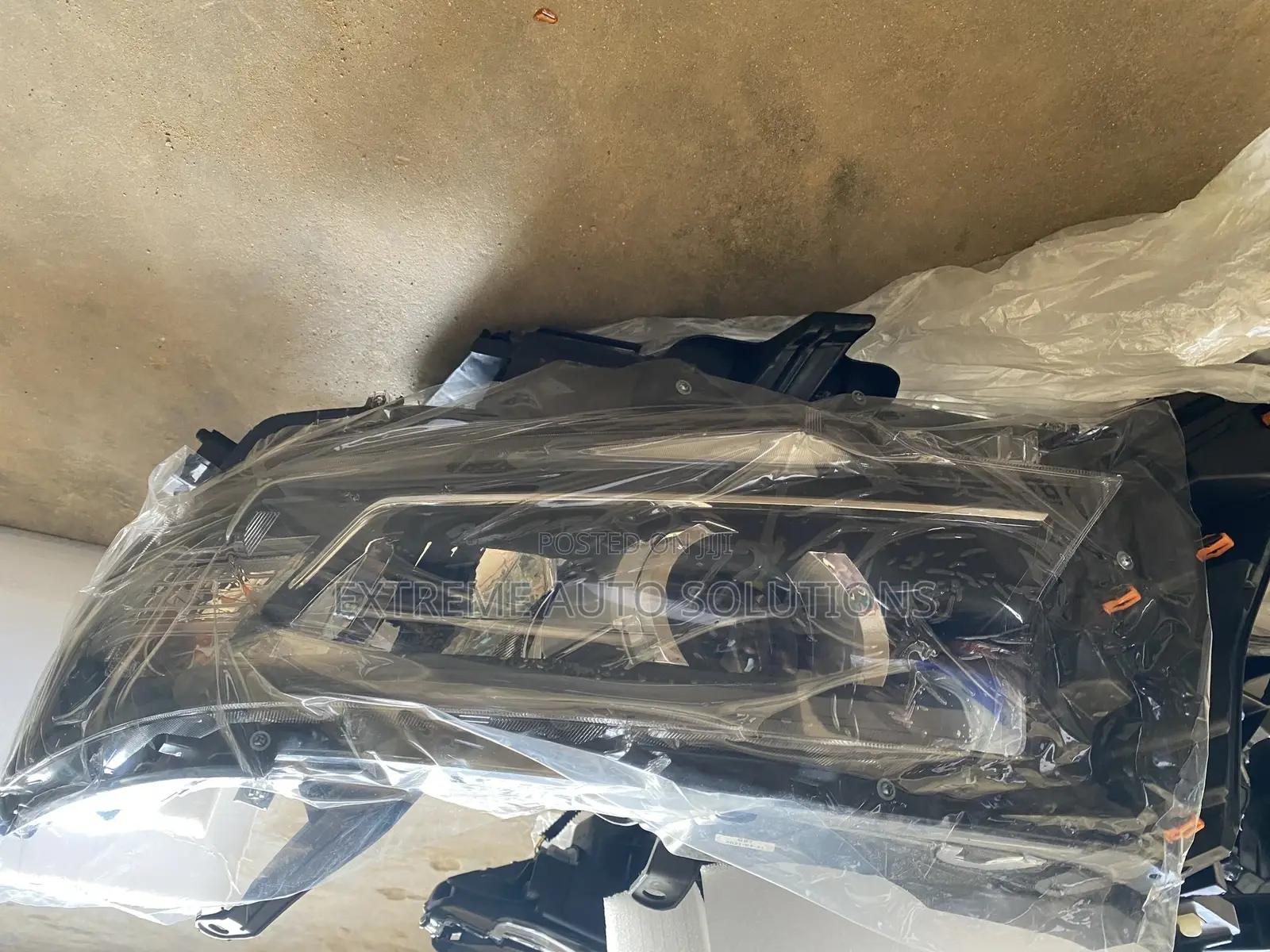 Land Cruiser Prado 2018 Headlights