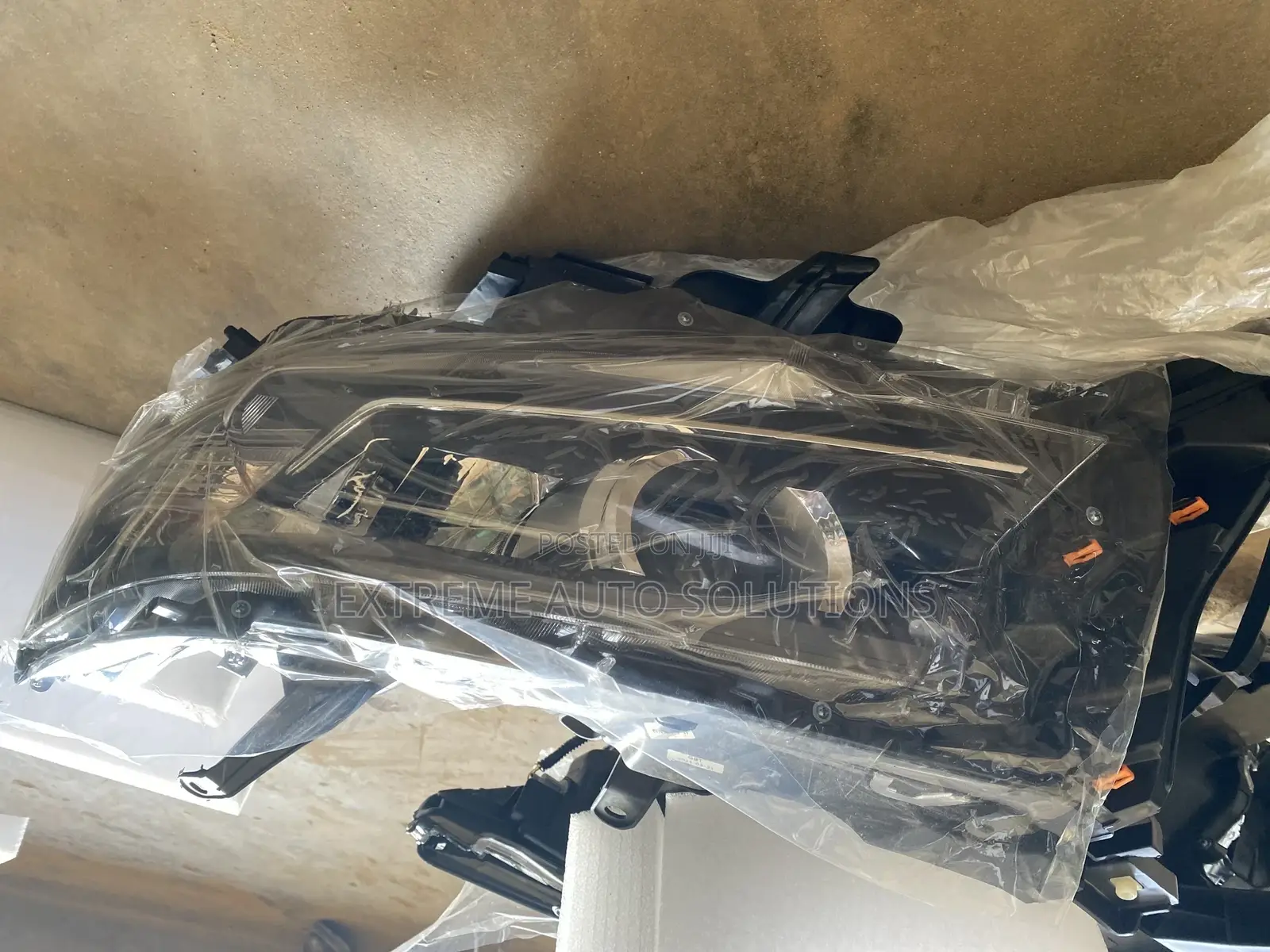 Land Cruiser Prado 2018 Headlights