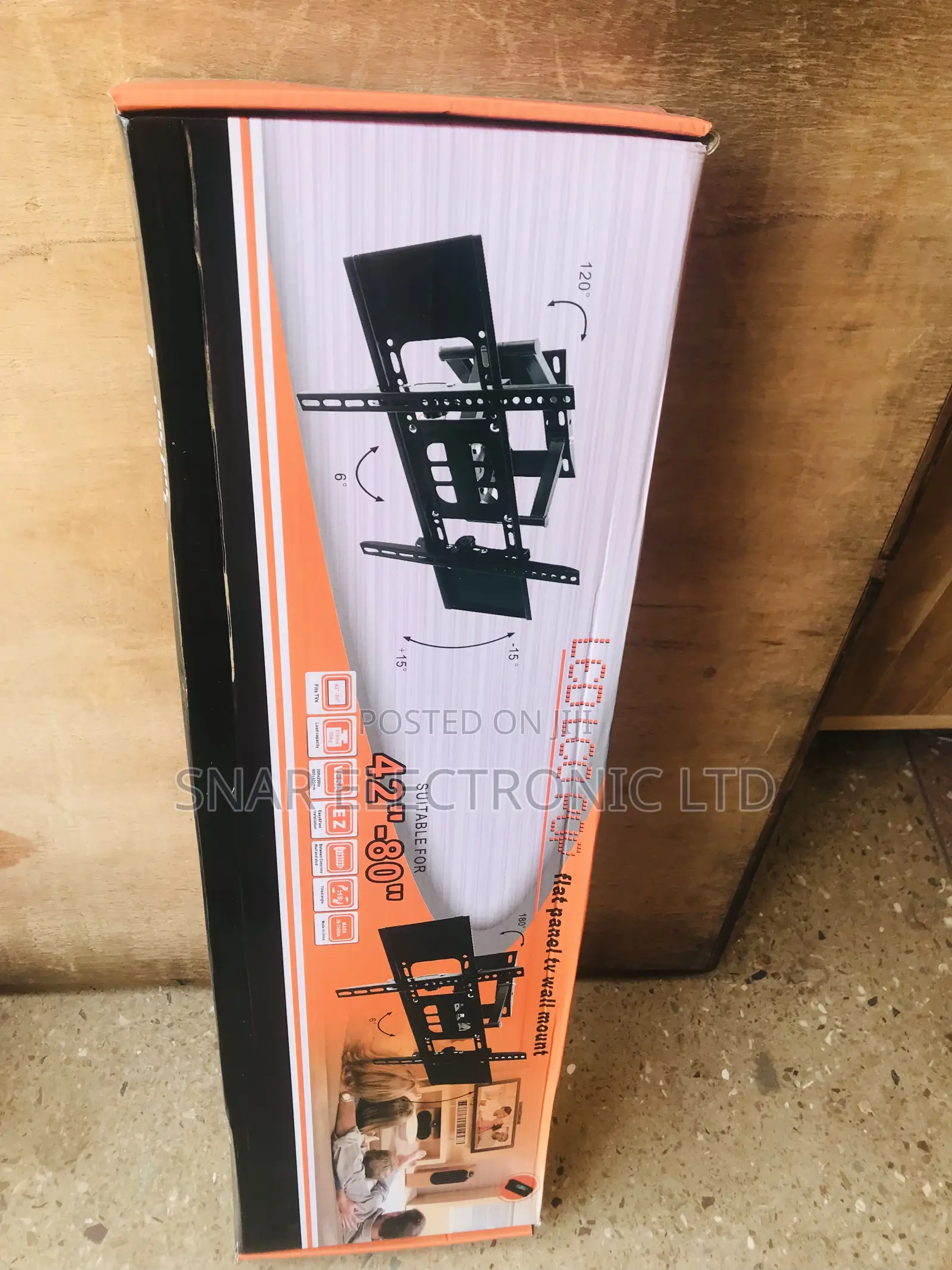 Flat-Screen Adjustable TV Wall Mount