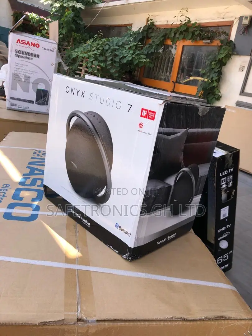 Harman Kardon Bluetooth Wireless Black Onyx Studio 8!