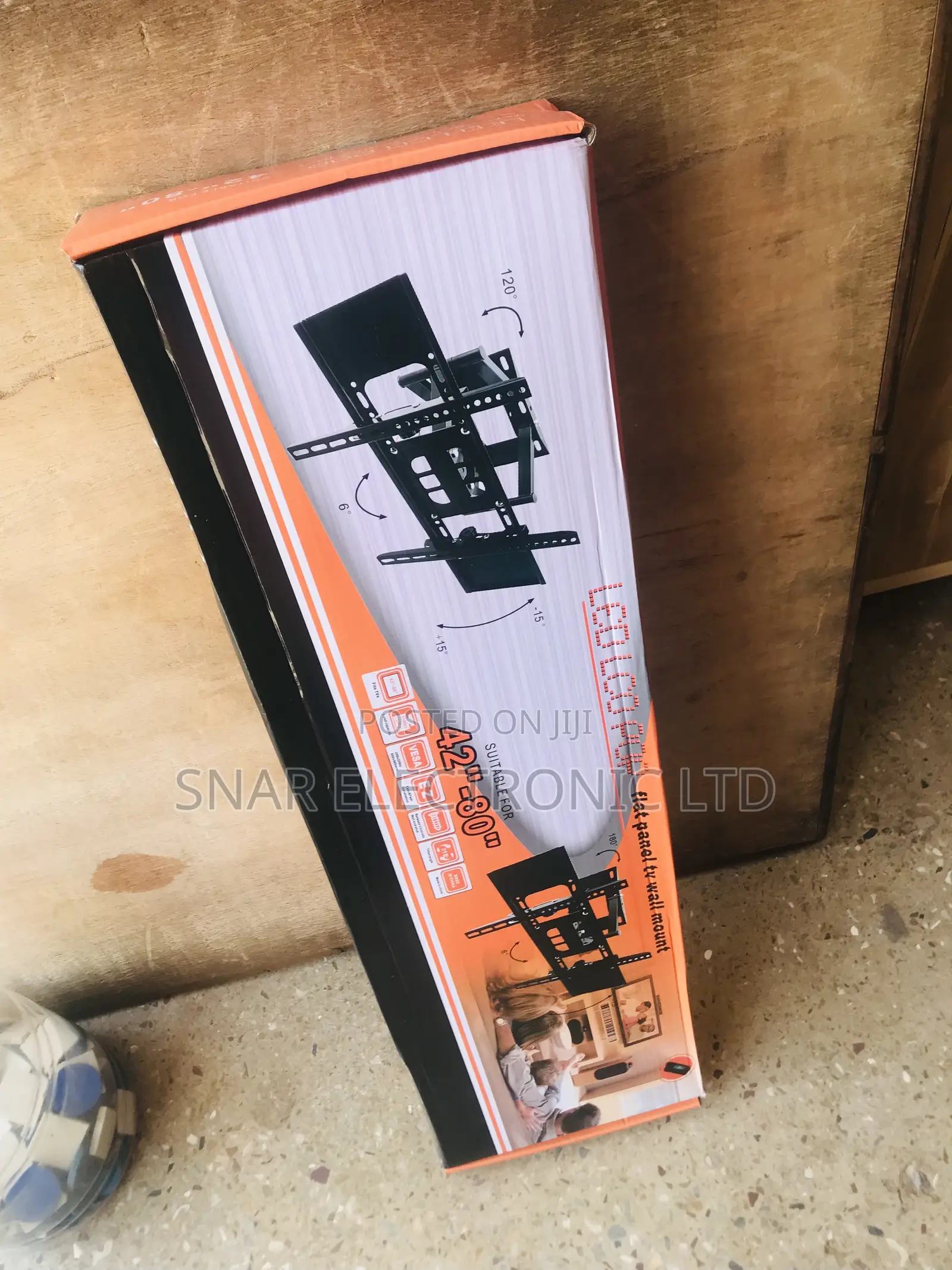 New Flat-Screen Adjustable TV Wall Mount