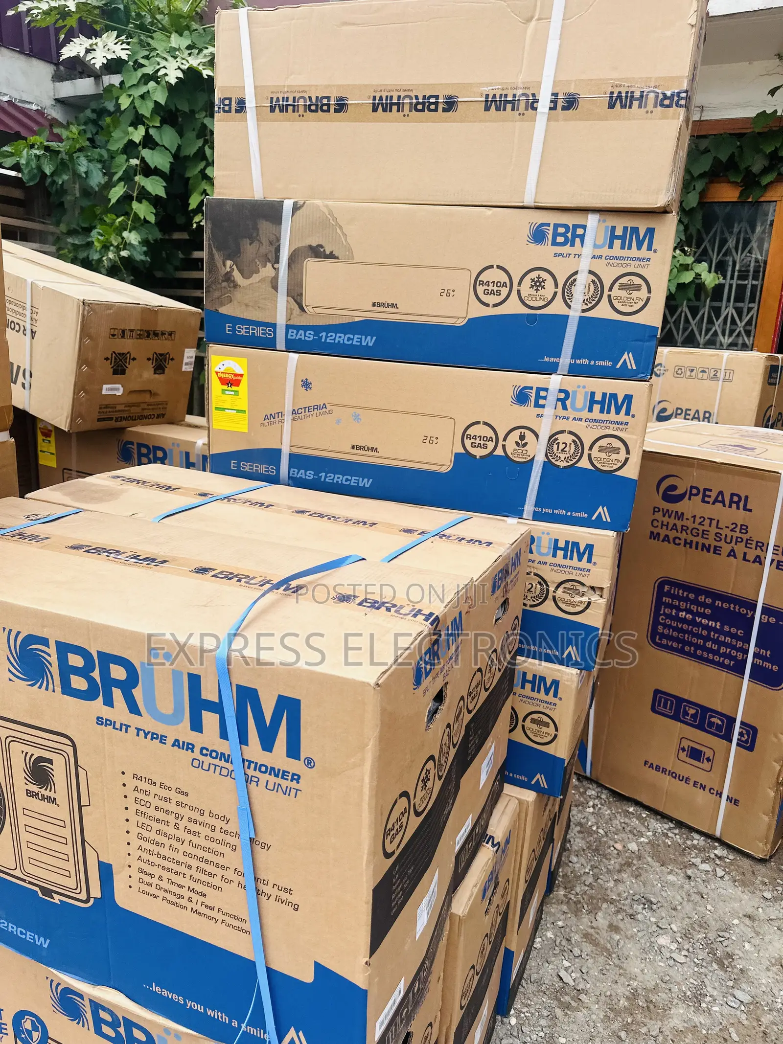 1.5hp Split R410 Gas Bruhm Air Conditioner.